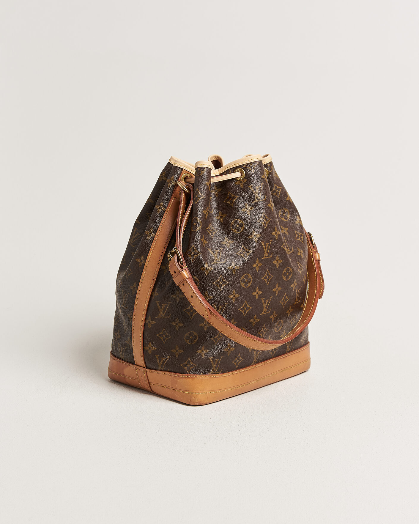 Men | Pre-Owned & Vintage Bags | Louis Vuitton Pre-Owned | Noé Monogram