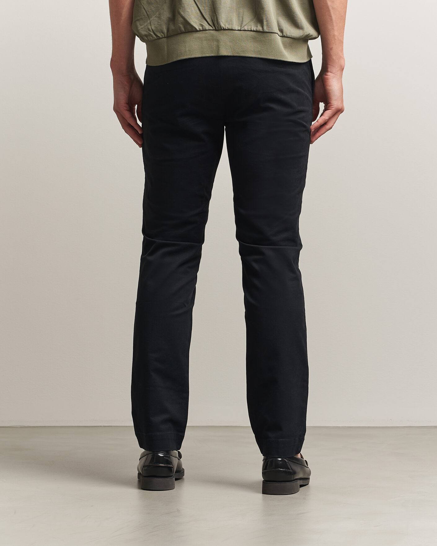 Men | Trousers | Polo Ralph Lauren | Greenwich Slim Fit Stretch Chinos Black