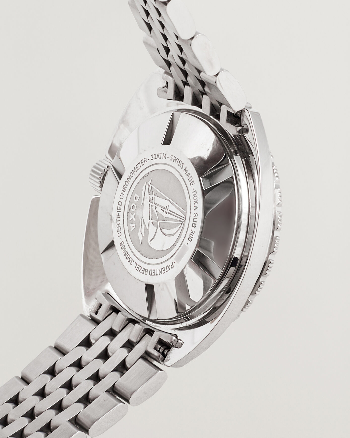 Men | Pre-Owned & Vintage Watches | DOXA Pre-Owned | Sub 300 Professional