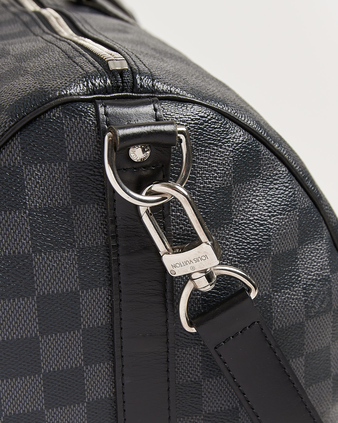 Men | Pre-Owned & Vintage Bags | Louis Vuitton Pre-Owned | Keepall 55 Bandouliére Damier Graphite