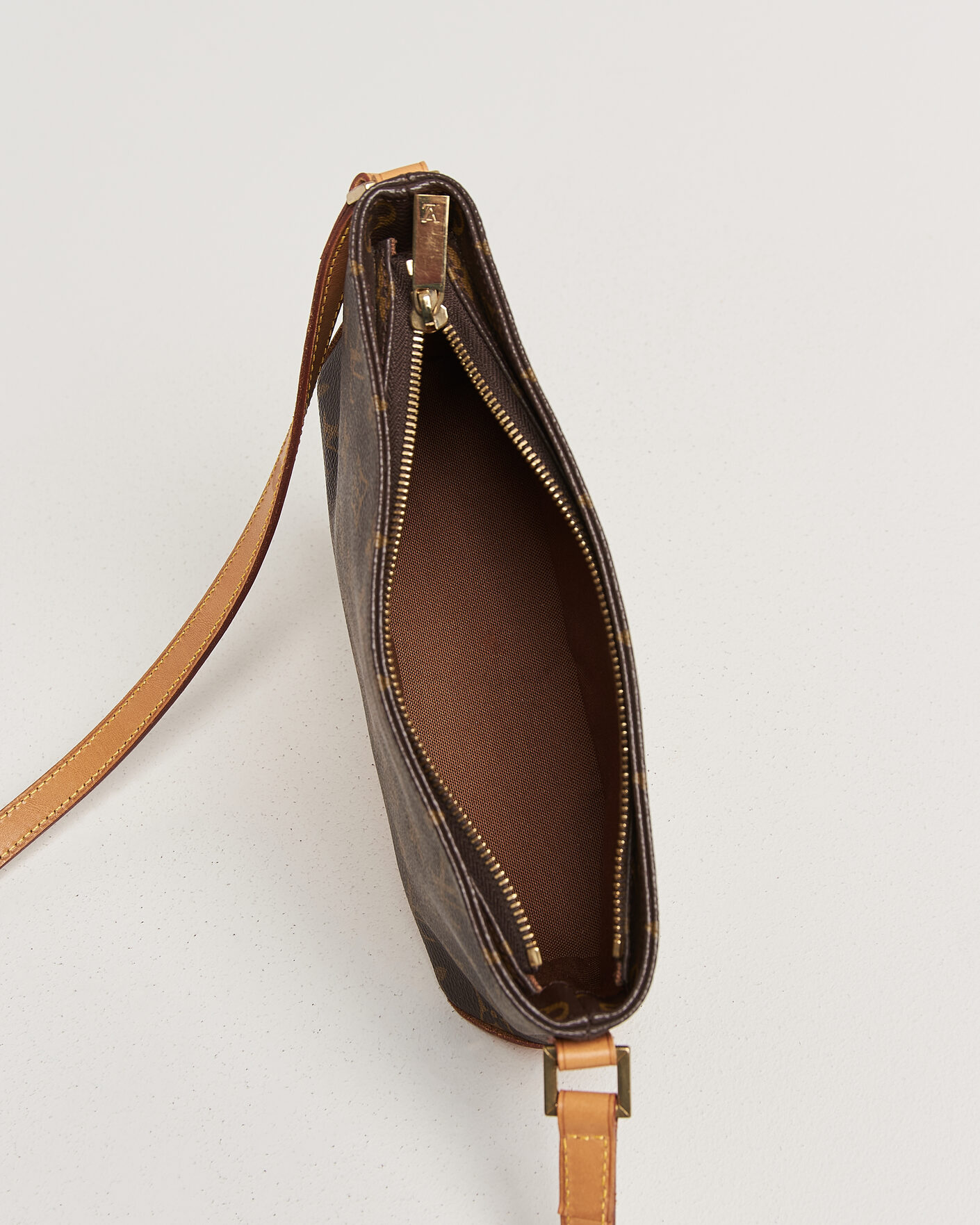 Men | Pre-Owned & Vintage Bags | Louis Vuitton Pre-Owned | Trotteur Crossbody Bag Monogram