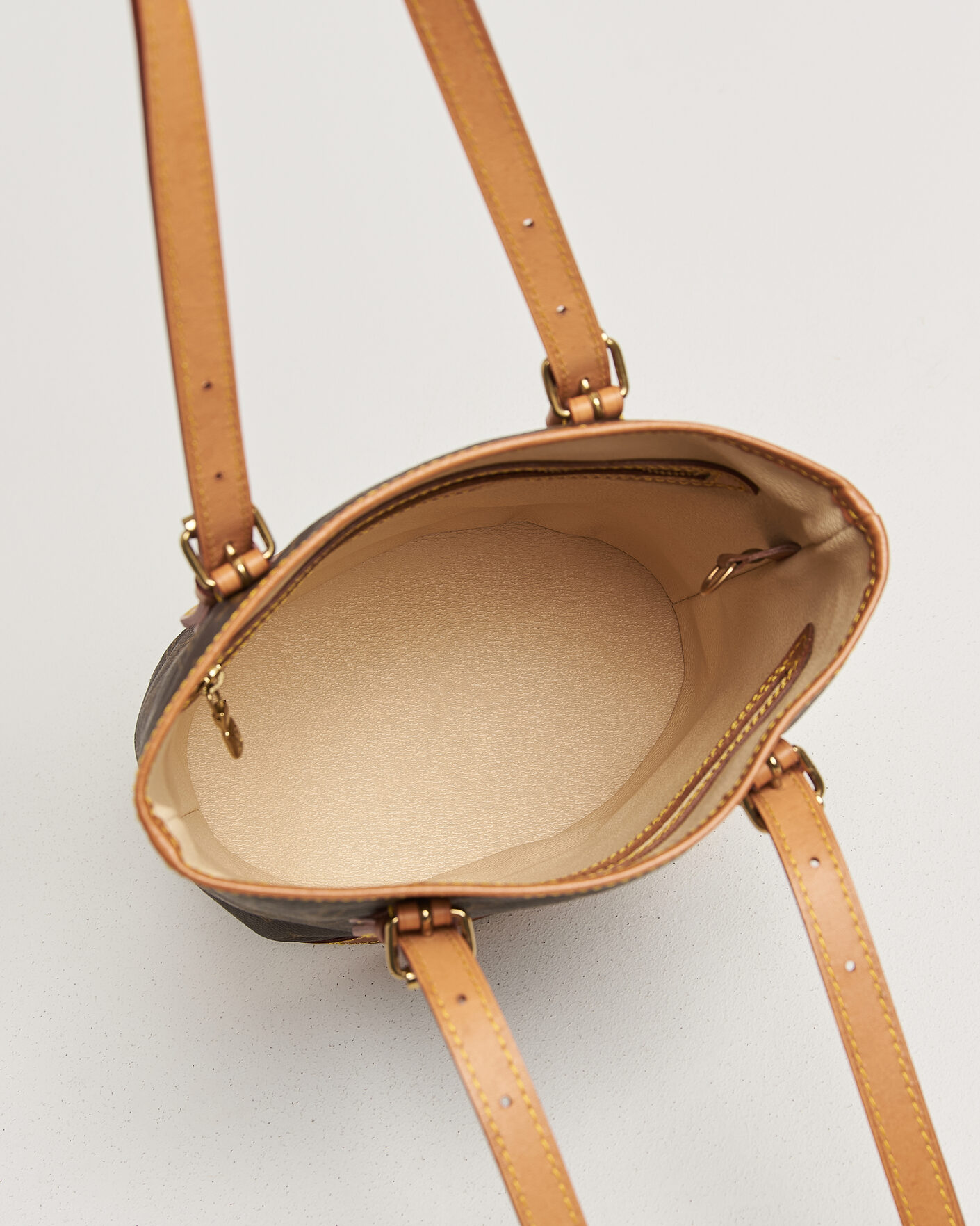 Men | Pre-Owned & Vintage Bags | Louis Vuitton Pre-Owned | Bucket PM Bag Monogram