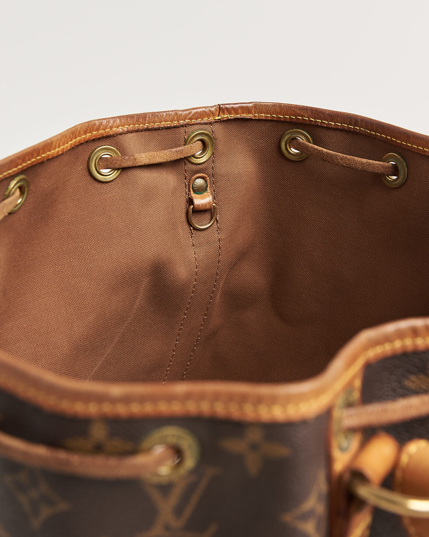 Men | Pre-Owned & Vintage Bags | Louis Vuitton Pre-Owned | Petit Noé Monogram