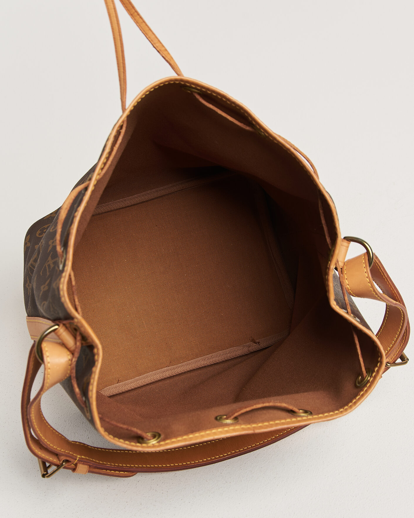 Men | Pre-Owned & Vintage Bags | Louis Vuitton Pre-Owned | Petit Noé Monogram