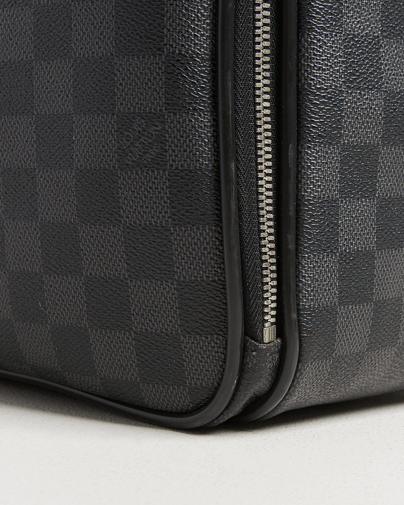 Men | Pre-Owned & Vintage Bags | Louis Vuitton Pre-Owned | Agal Bag Damier Graphite