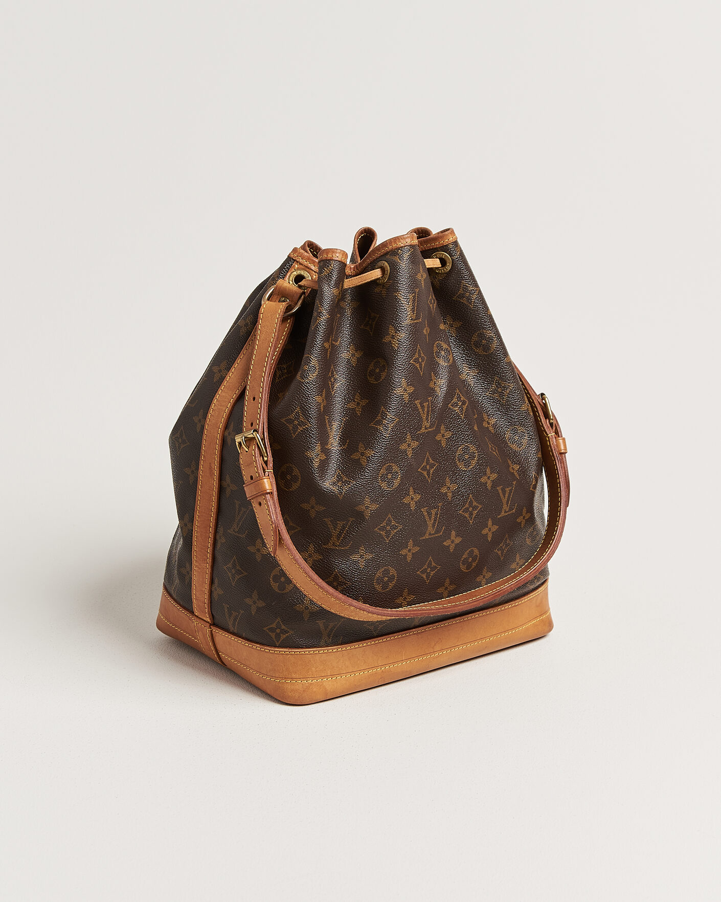 Men | Pre-Owned & Vintage Bags | Louis Vuitton Pre-Owned | Noé Monogram