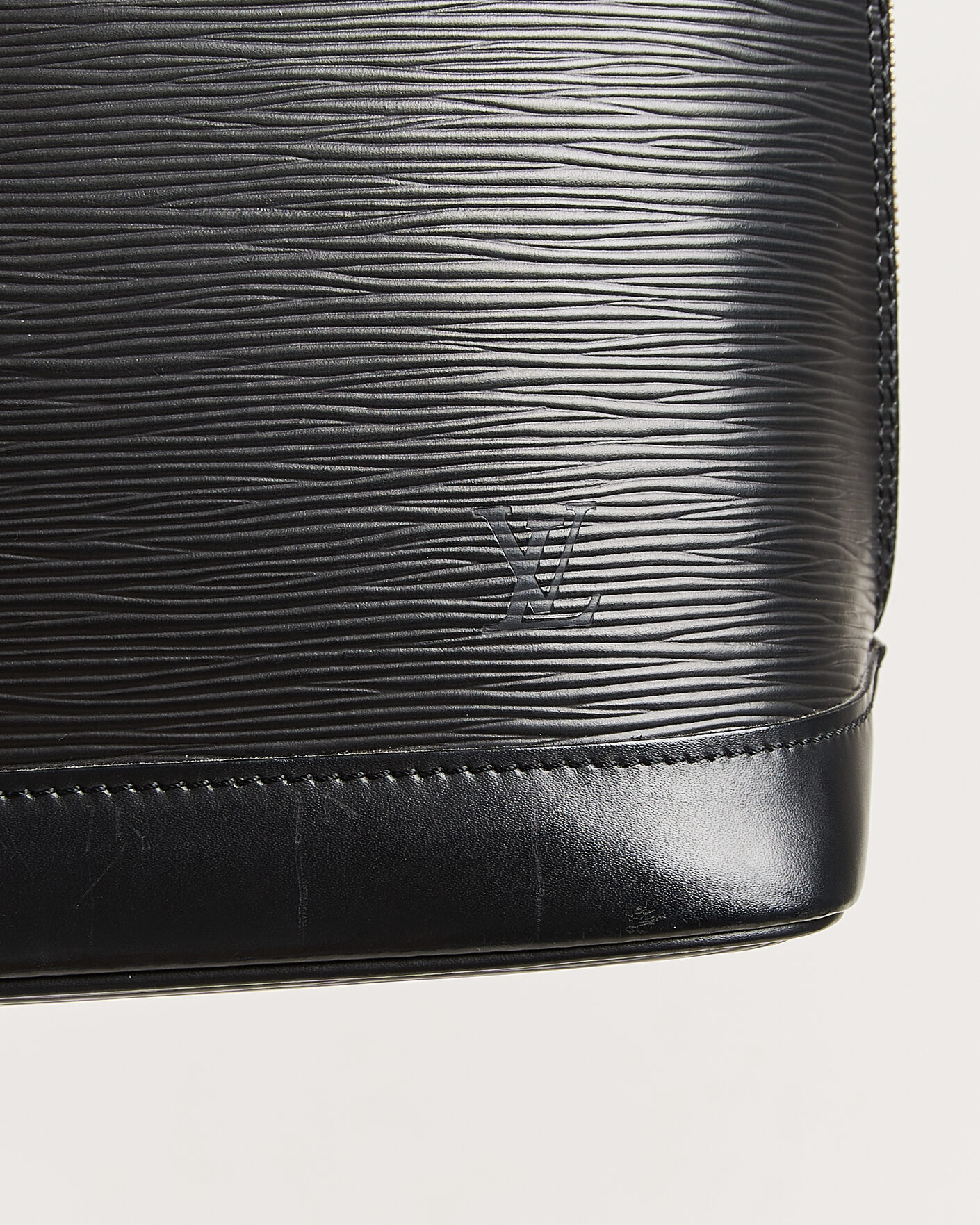Men | Pre-Owned & Vintage Bags | Louis Vuitton Pre-Owned | Alma PM Bag Epi Leather Black