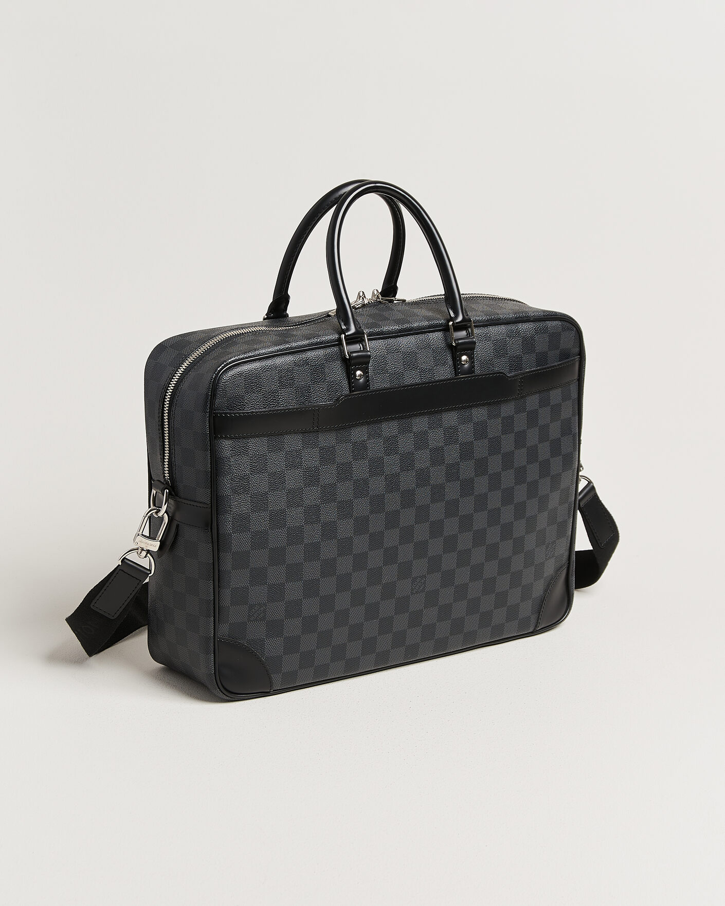 Men | Pre-Owned & Vintage Bags | Louis Vuitton Pre-Owned | Porte Documents Voyage Damier Graphite