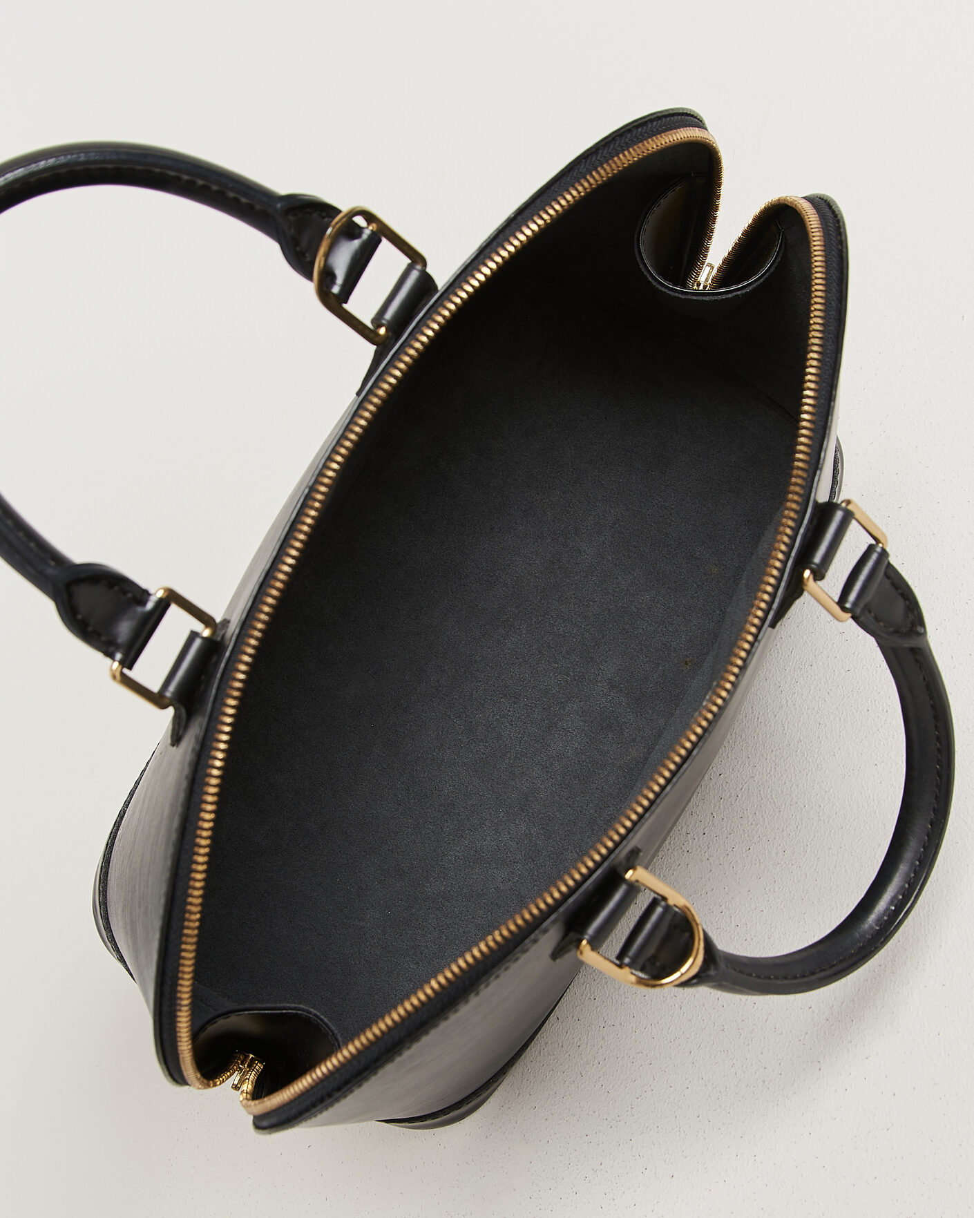 Men | Pre-Owned & Vintage Bags | Louis Vuitton Pre-Owned | Alma PM Bag Epi Leather Black