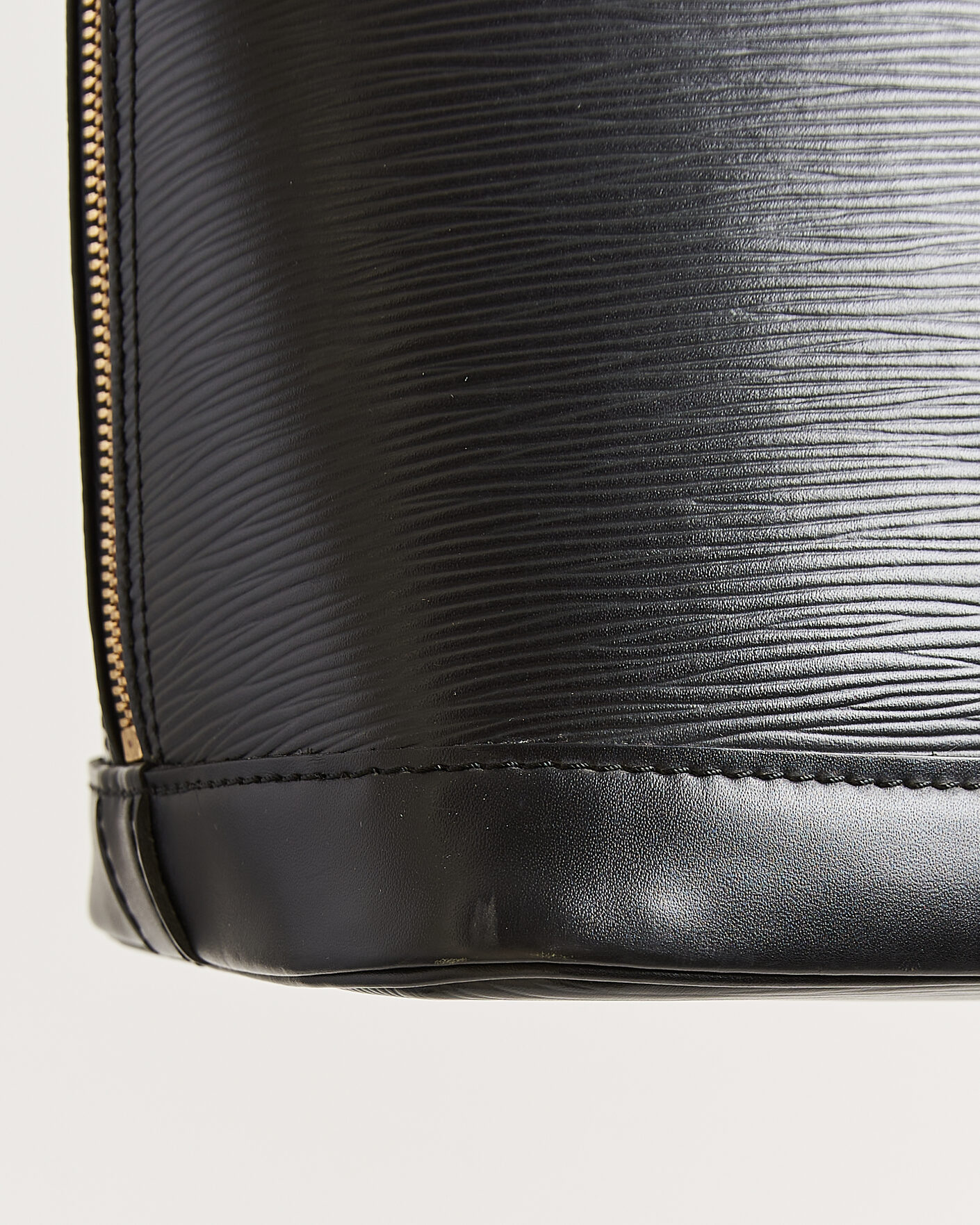 Men | Pre-Owned & Vintage Bags | Louis Vuitton Pre-Owned | Alma PM Bag Epi Leather Black