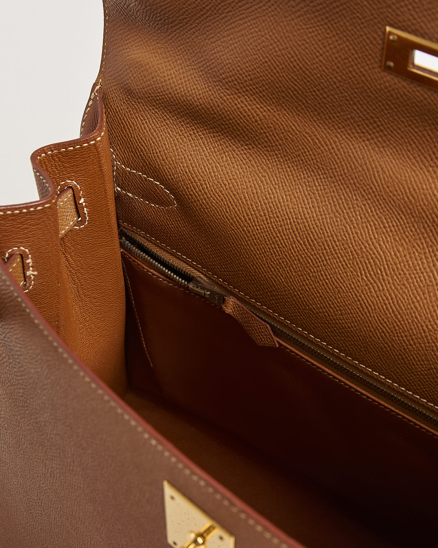 Men | Pre-Owned & Vintage Bags | Hermès Pre-Owned | Kelly 32 Courchevel Leather Gold
