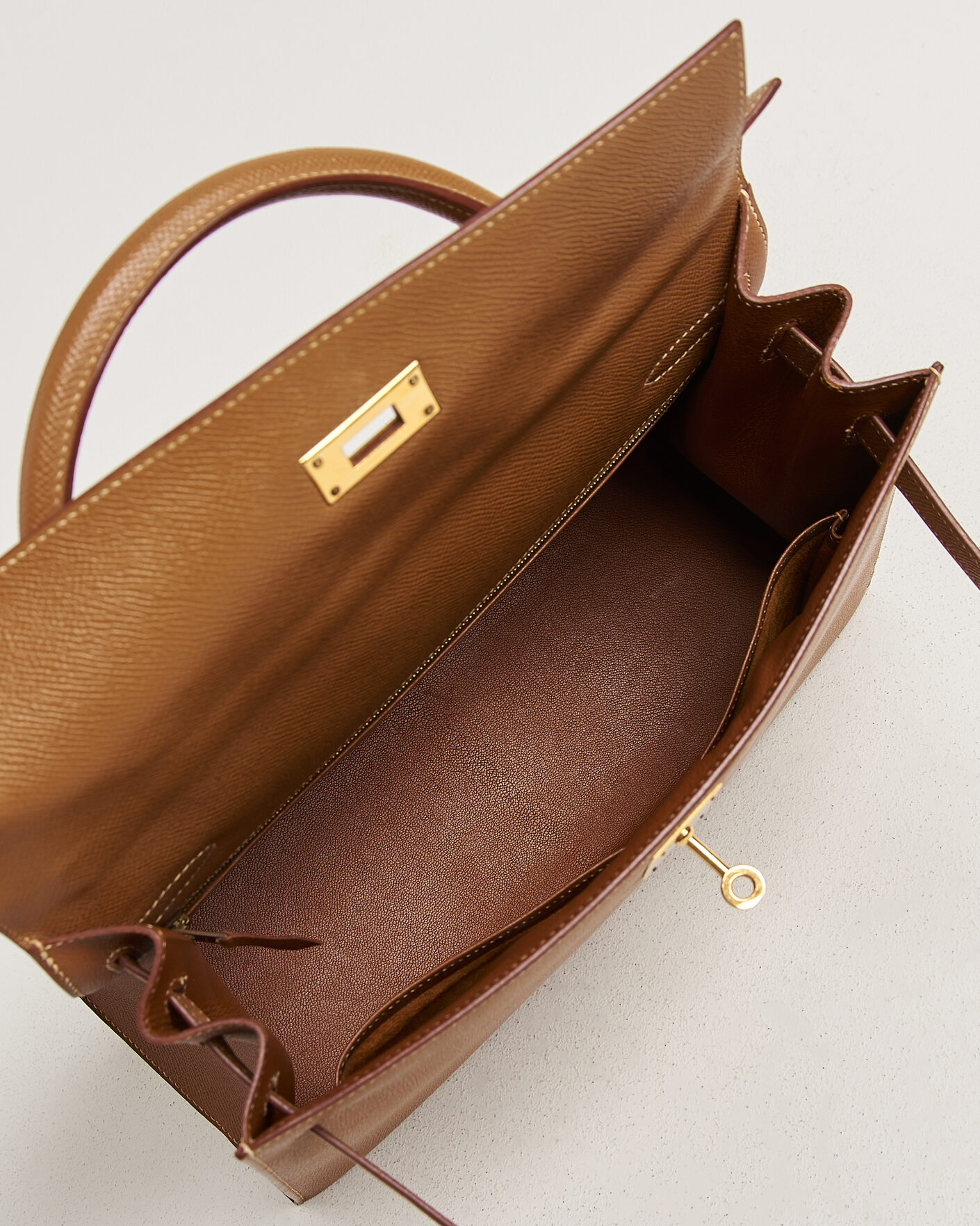 Men | Pre-Owned & Vintage Bags | Hermès Pre-Owned | Kelly 32 Courchevel Leather Gold