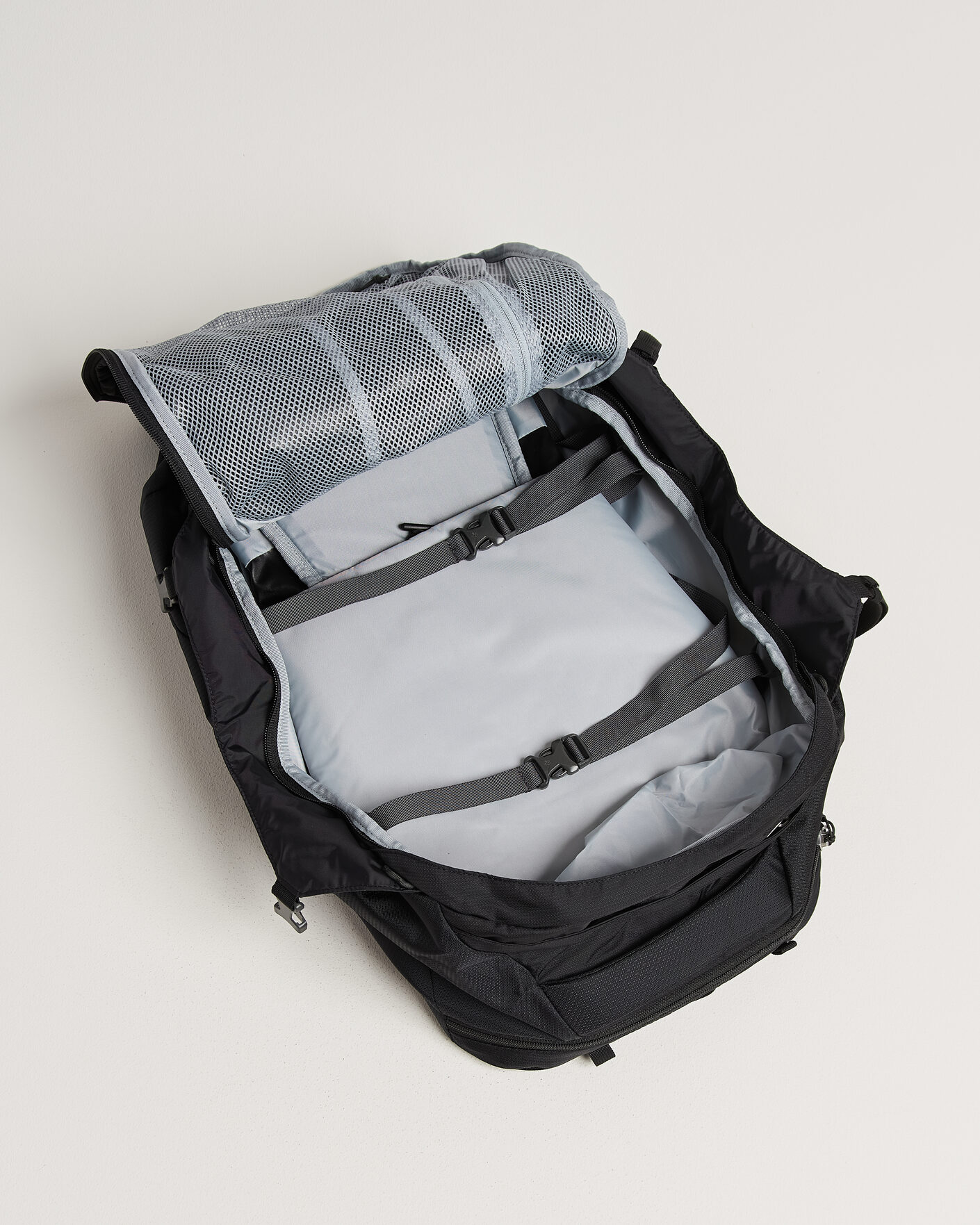 Men | Bags | Osprey | Farpoint 40 Black