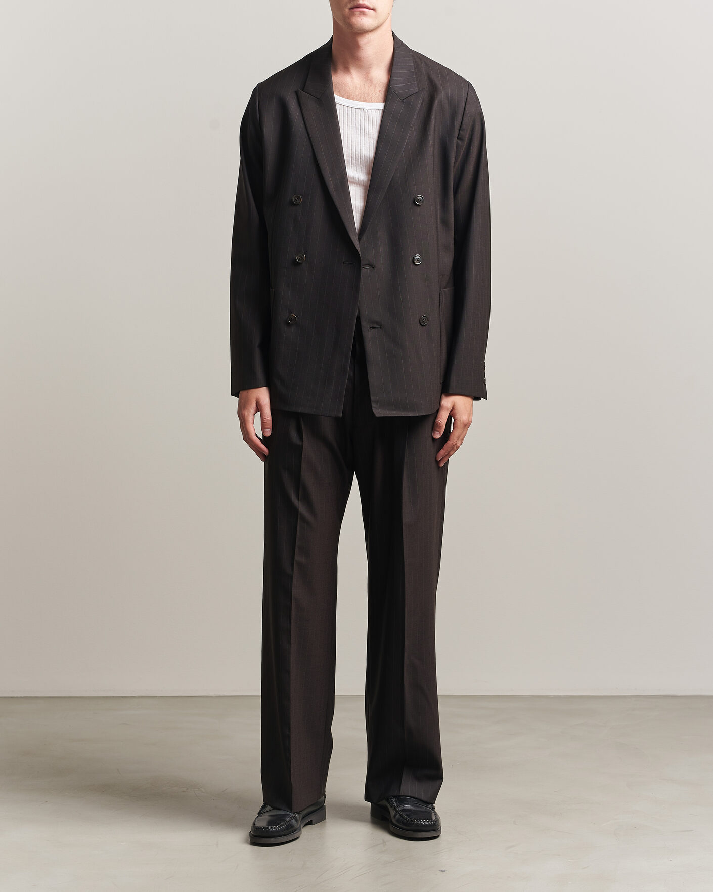 Men | Trousers | NN07 | Kay Pinstriped Pleated Trousers Dark Brown