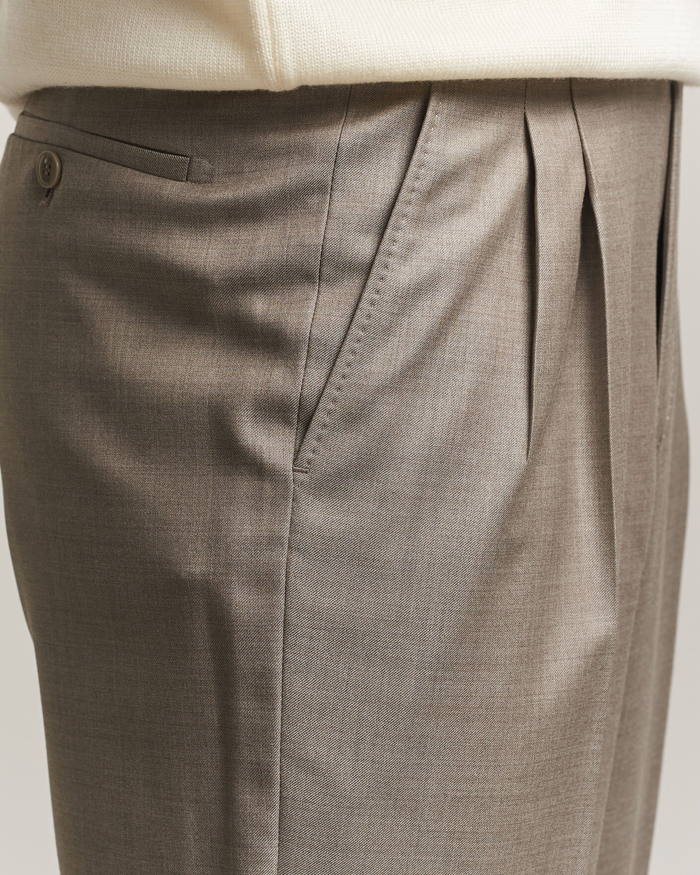 Men | Trousers | Brioni | Capri Wool Trousers Beige