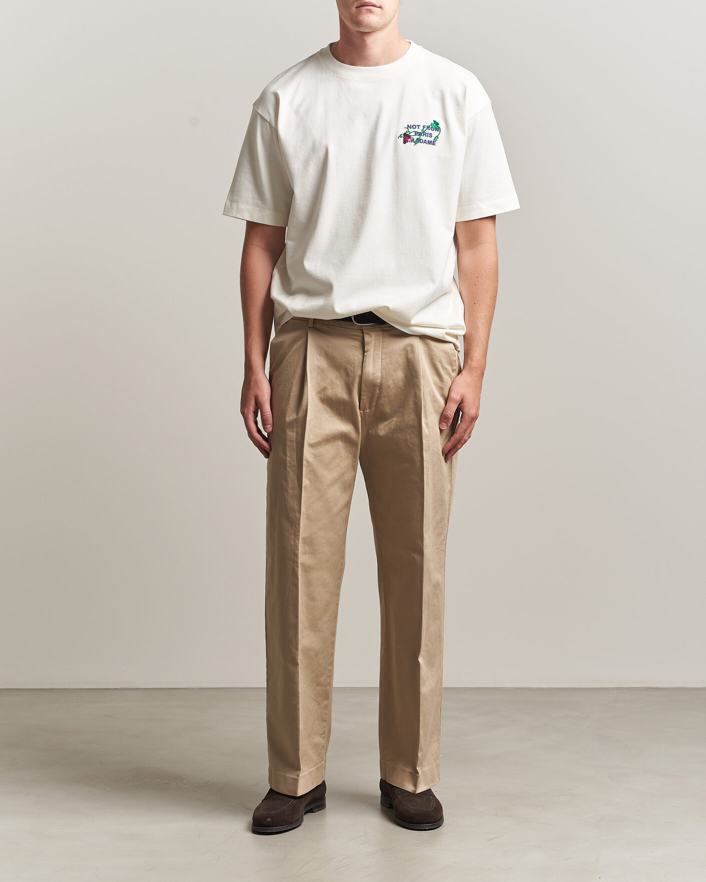 Men | T-Shirts | Drôle de Monsieur | Vine Embroidered Slogan T-Shirt Off White