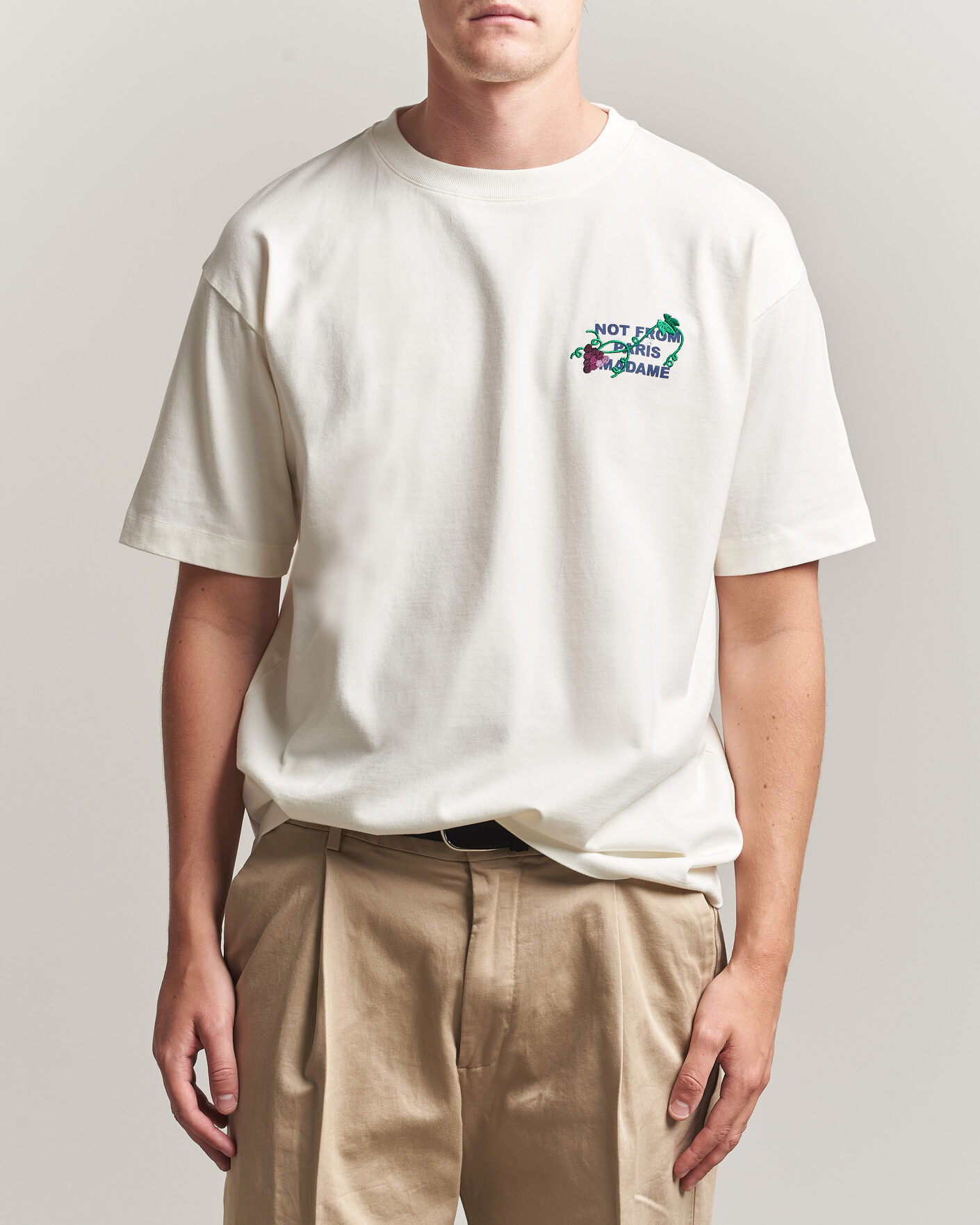Men | T-Shirts | Drôle de Monsieur | Vine Embroidered Slogan T-Shirt Off White