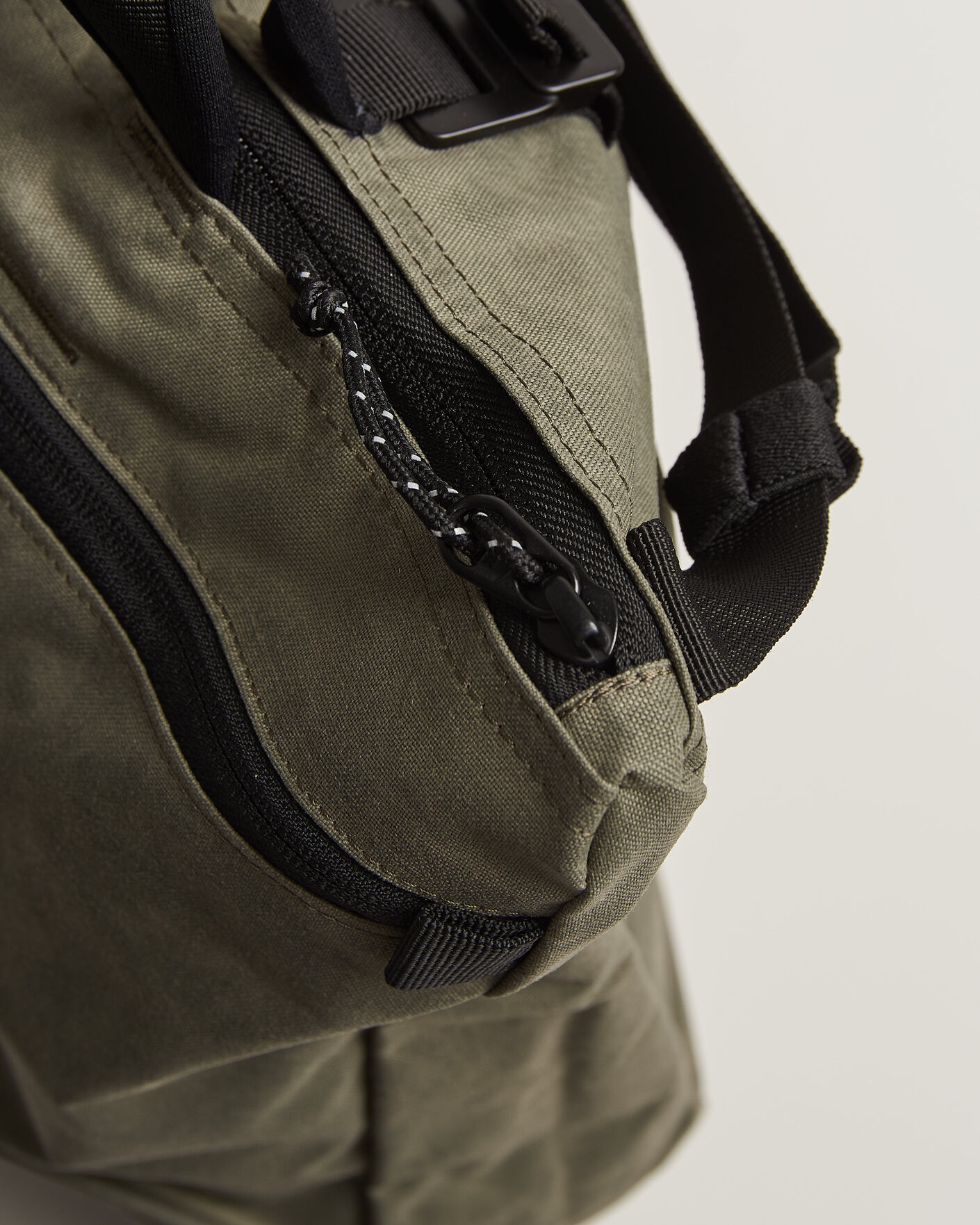 Men | Bags | DB | Utility Tote 32L Forest Green