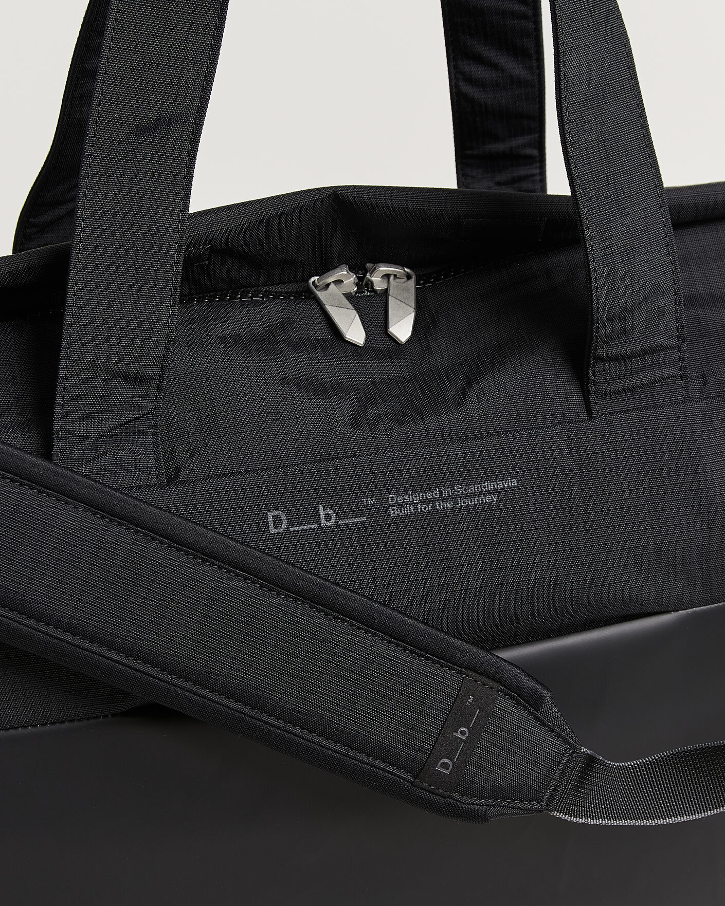Men | Bags | DB | Entour Weekender 40L Black Out
