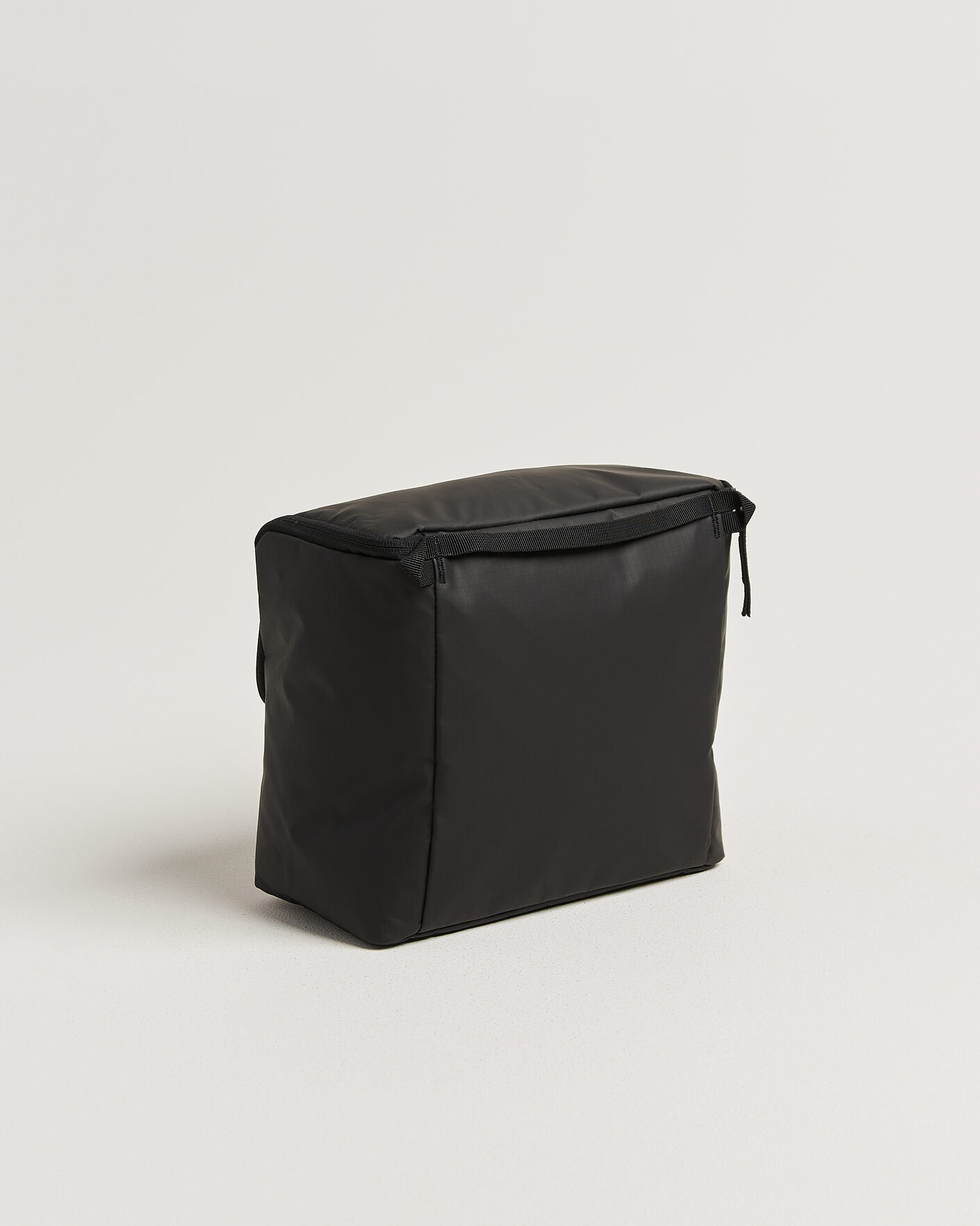 Men | Bags | DB | Essential Wash Bag M Black Out