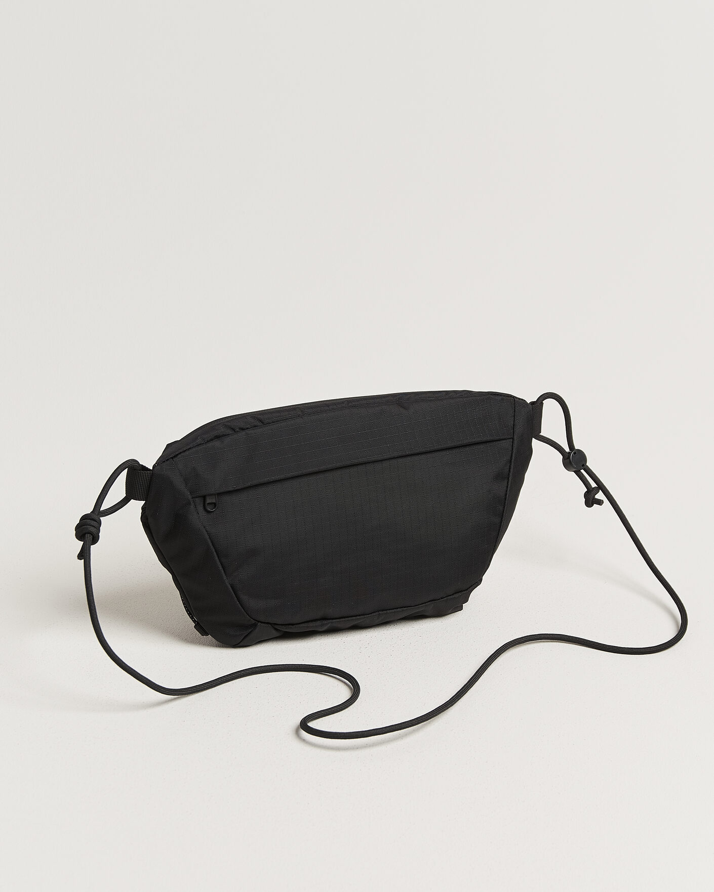 Men | Bags | DB | Roamer Pro Sling Bag 6L Black Out