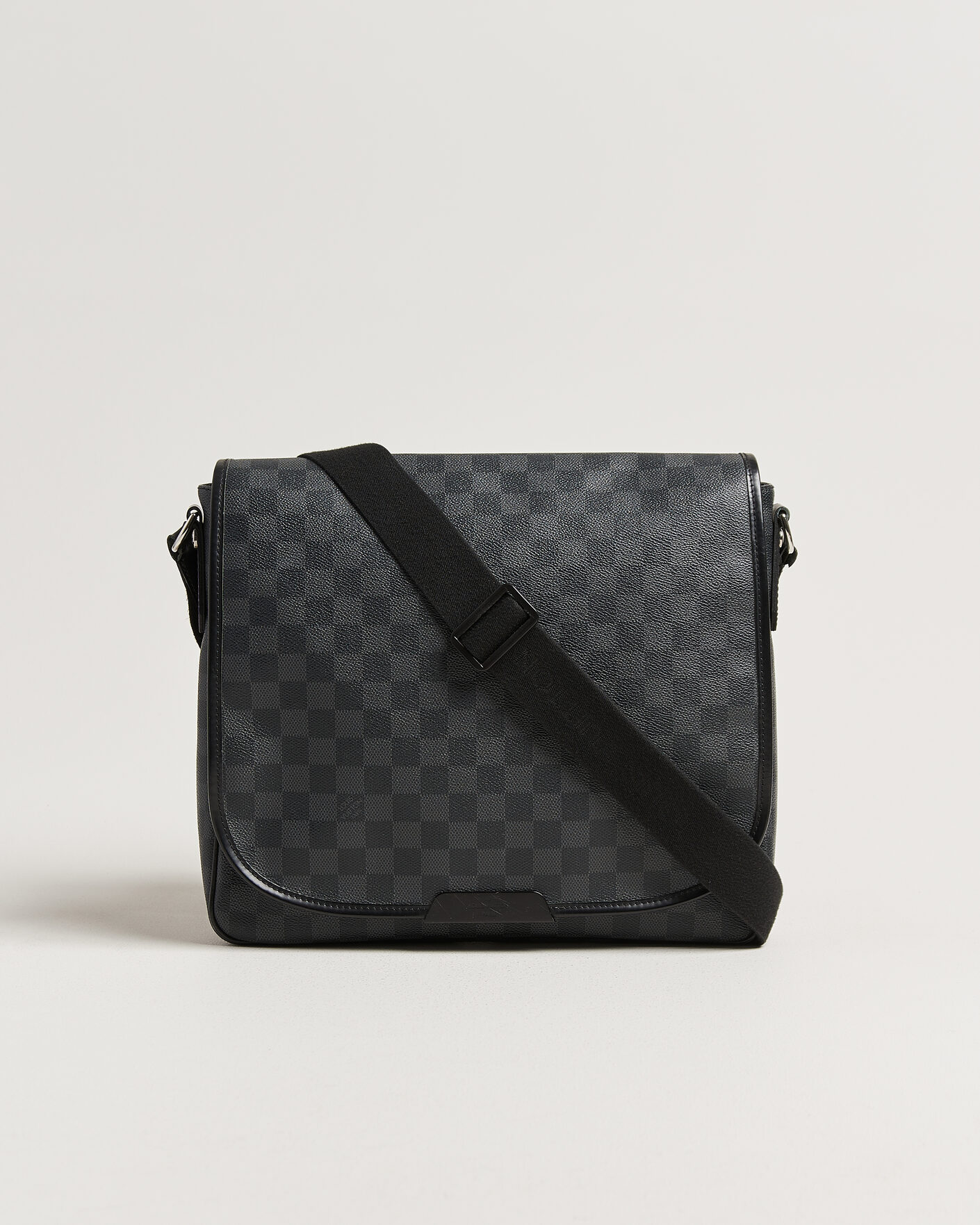 Men | Pre-Owned & Vintage Bags | Louis Vuitton Pre-Owned | Daniel MM Shoulder Bag Damier Graphite