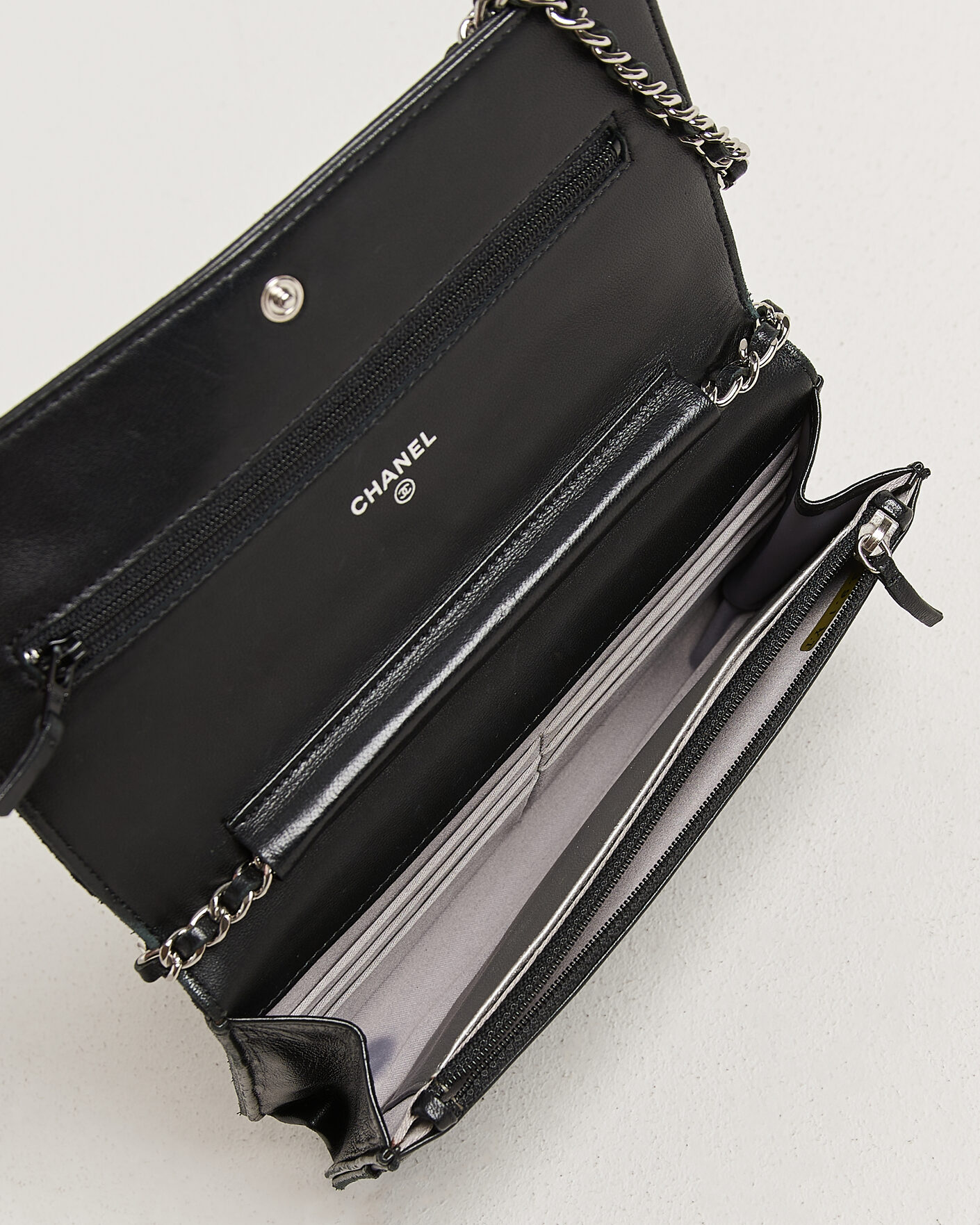 Men | Pre-Owned & Vintage Bags | Chanel Pre-Owned | Wallet On Chain Camelia Lambskin Black