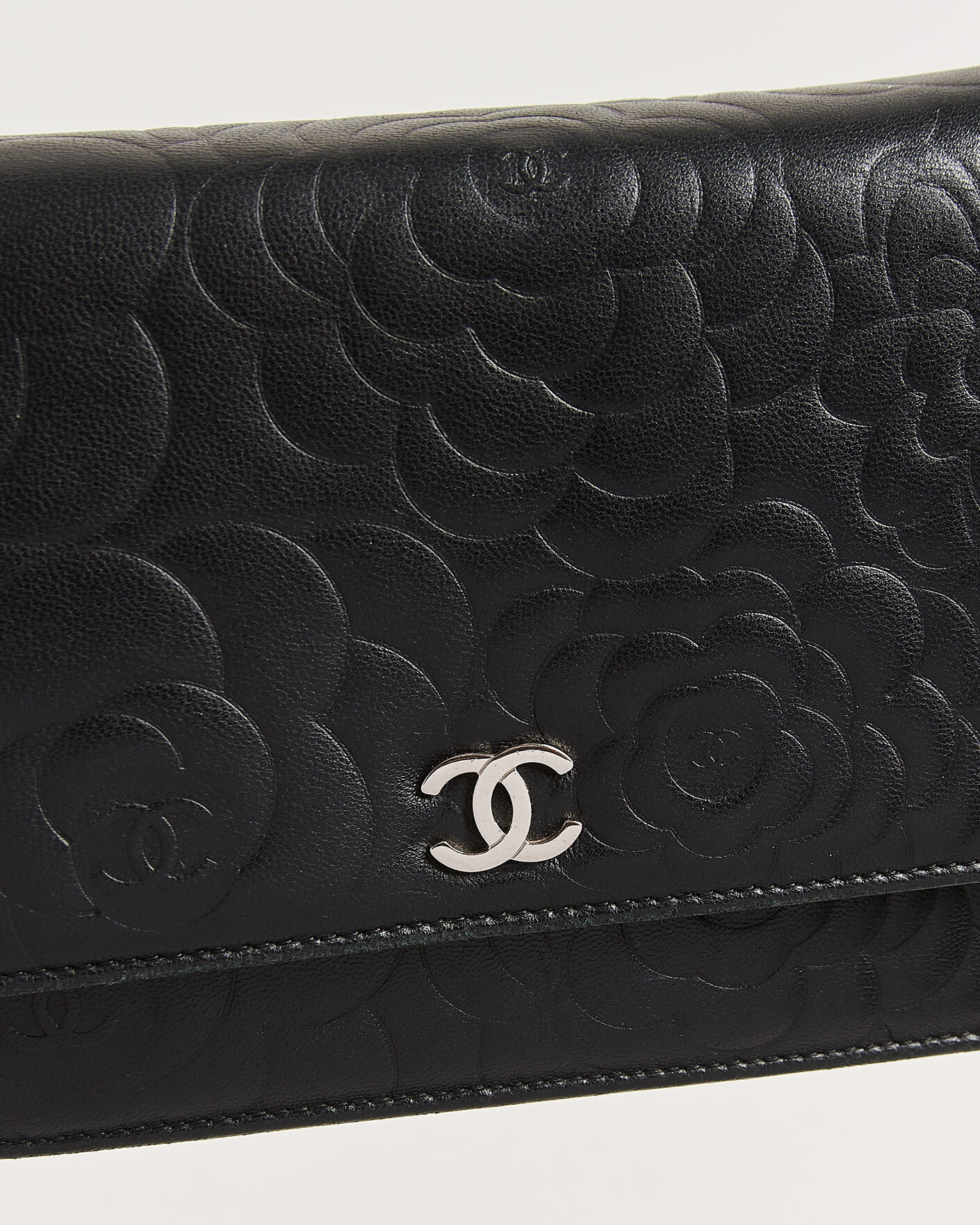 Men | Pre-Owned & Vintage Bags | Chanel Pre-Owned | Wallet On Chain Camelia Lambskin Black