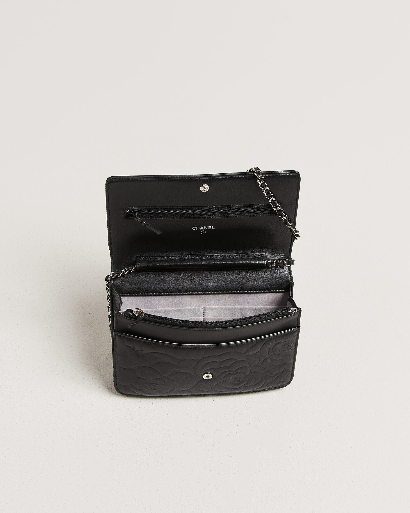 Men | Pre-Owned & Vintage Bags | Chanel Pre-Owned | Wallet On Chain Camelia Lambskin Black