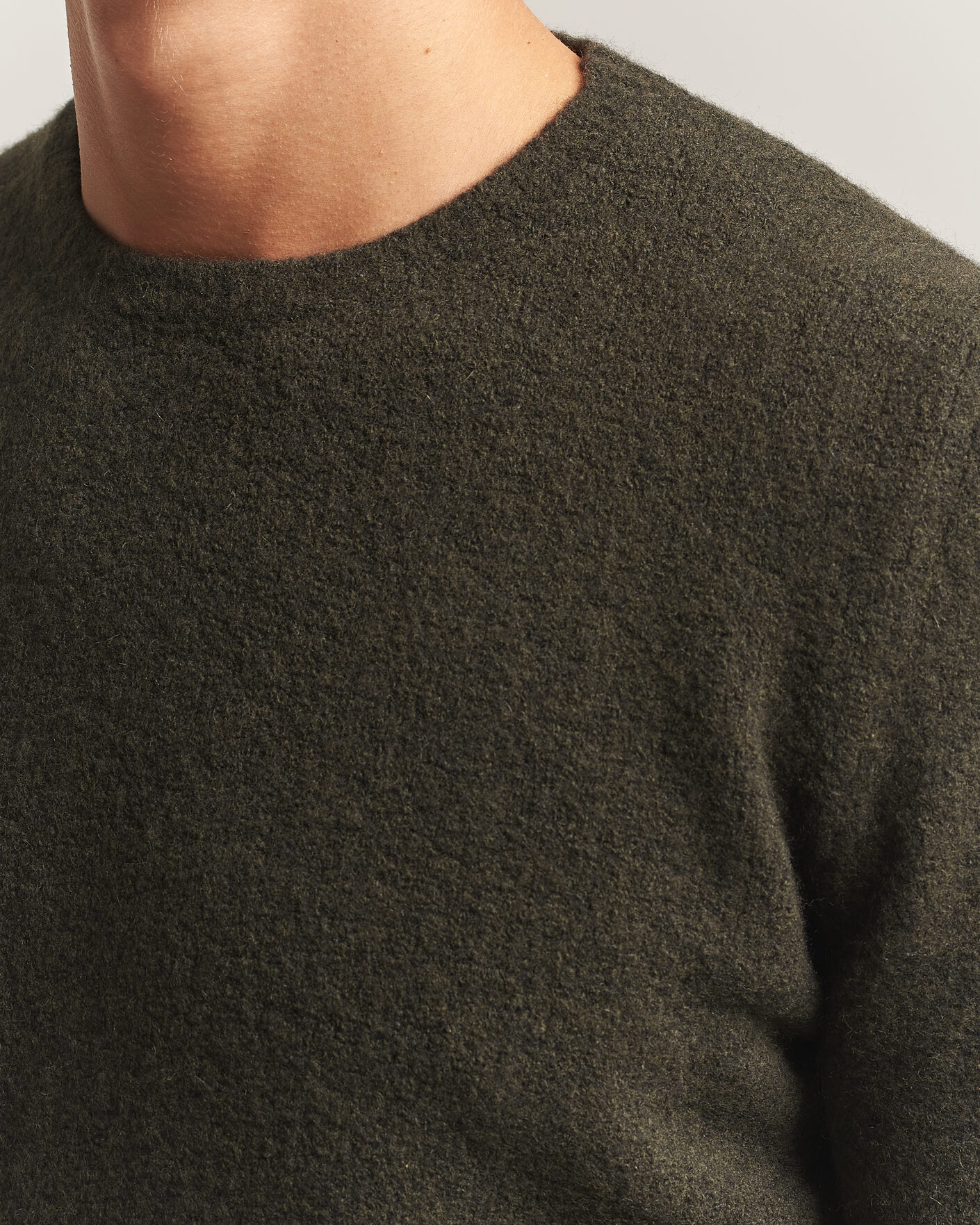 Men | Sweaters & Knitwear | Fedeli | Cashmere Blend Boucle Sweater Forest Green