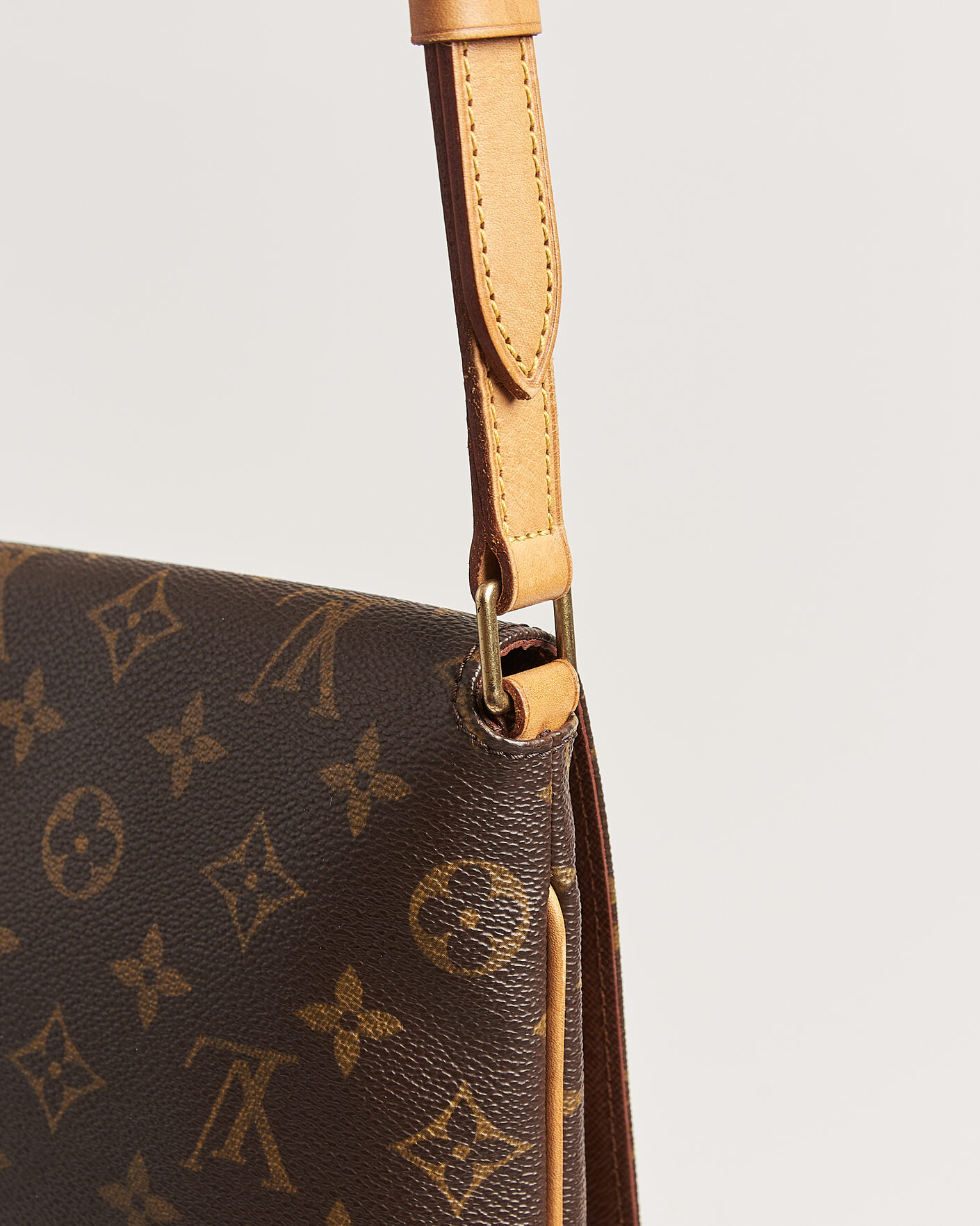 Men | Pre-Owned & Vintage Bags | Louis Vuitton Pre-Owned | Musette Tango Bag Monogram