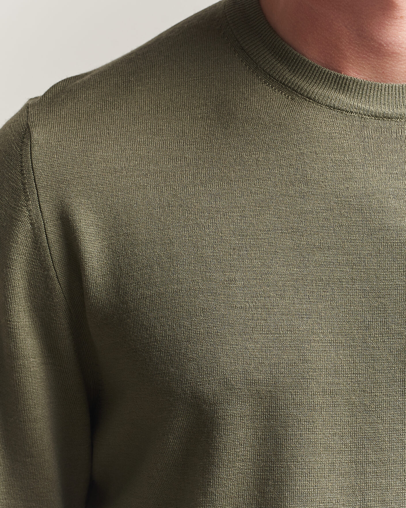 Men | Sweaters & Knitwear | Canali | Merino Wool Crew Neck Olive