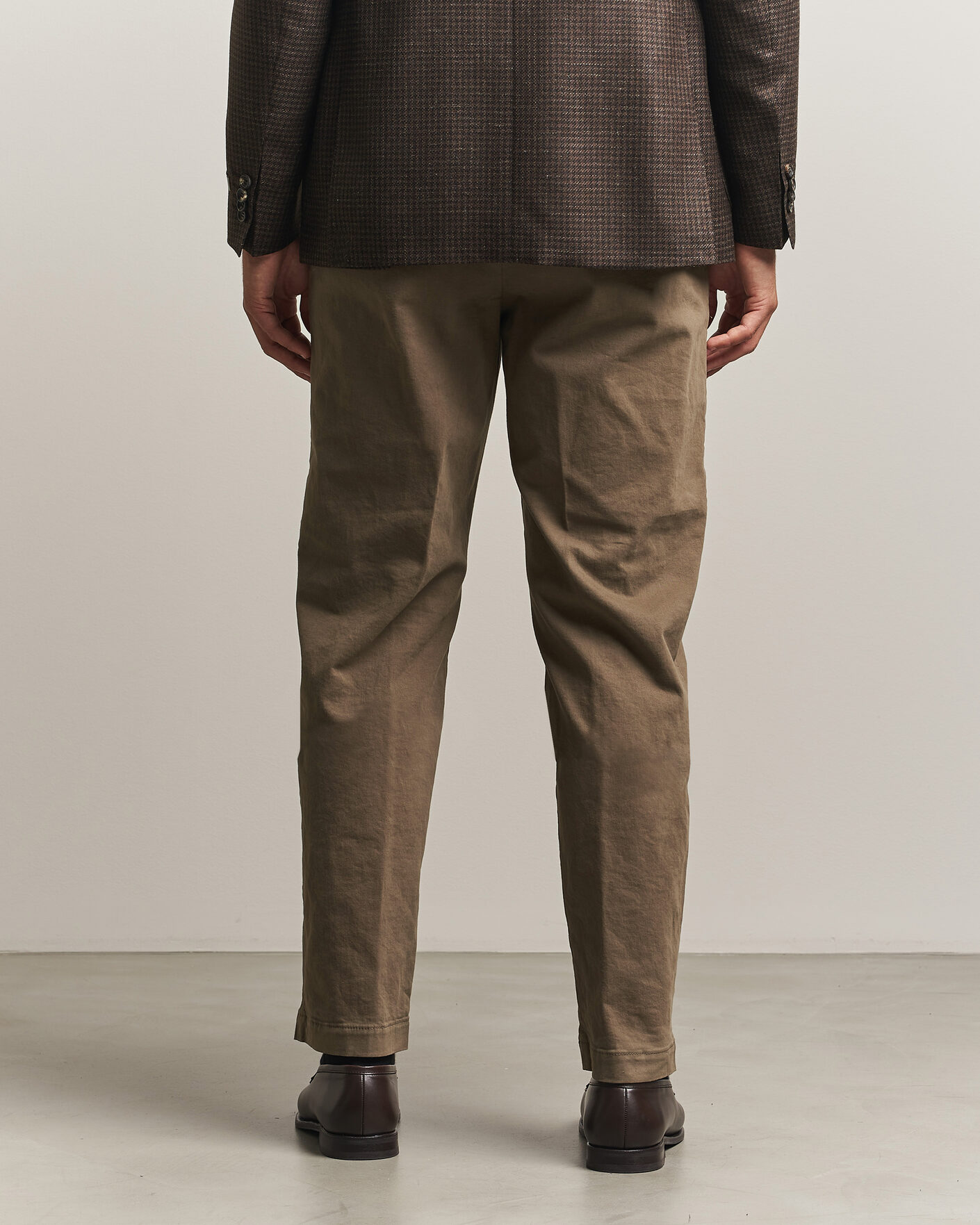 Men | Trousers | Canali | Cotton/Cashmere Chinos Taupe