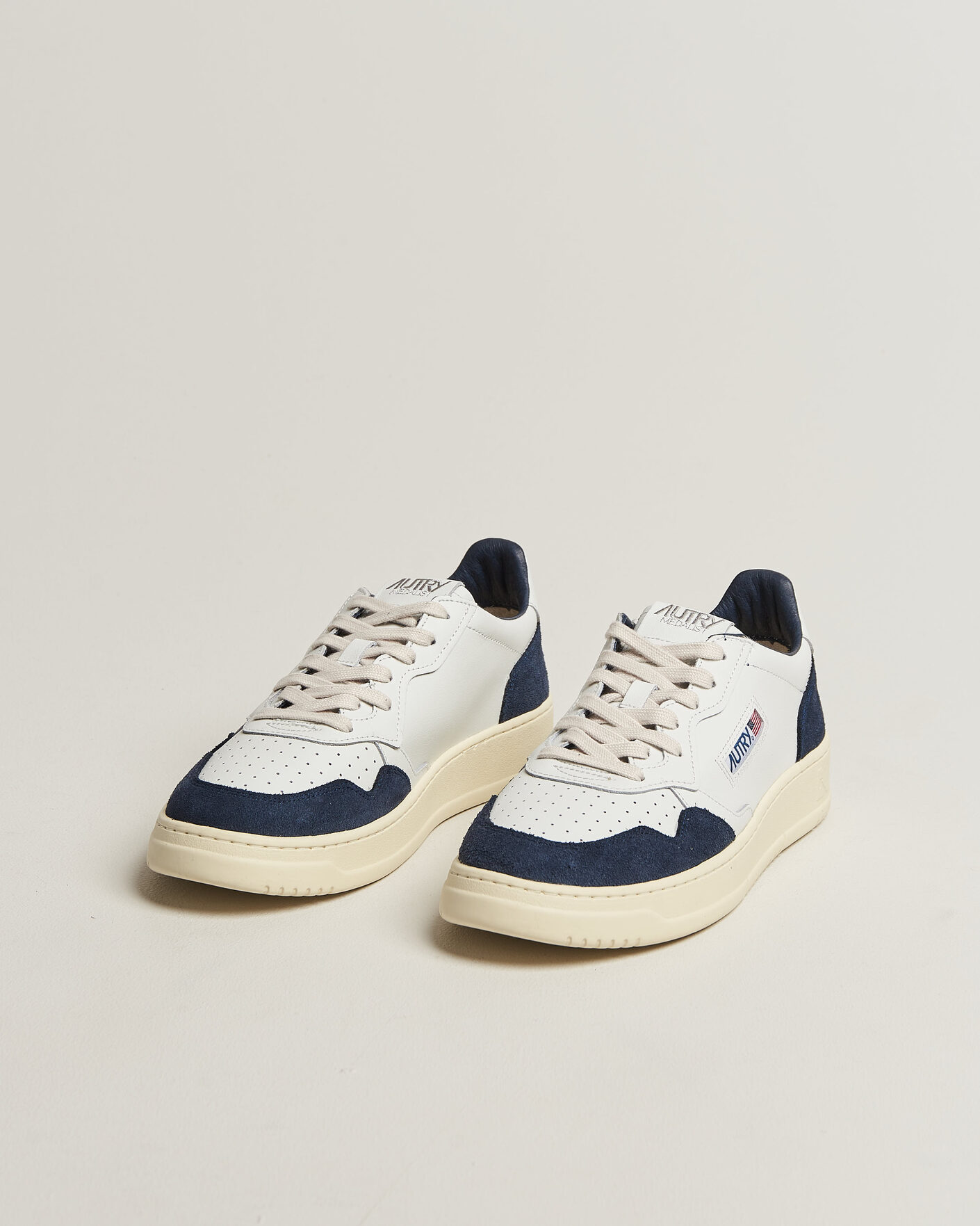 Men | Sneakers | Autry | Medalist Low Soft Leather/Suede Sneaker White/Denim