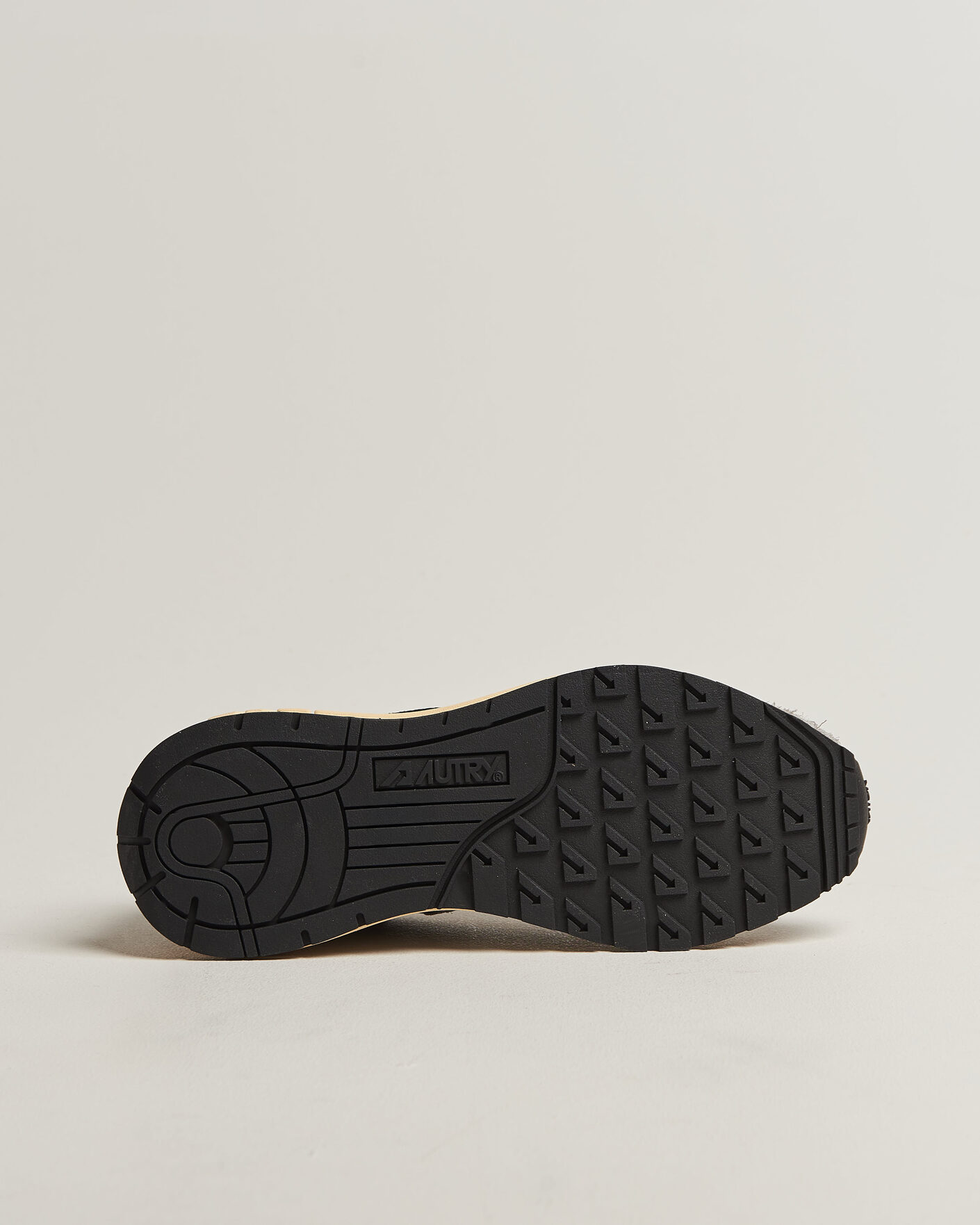 Men | Sneakers | Autry | Reelwind Running Sneaker Grey/Black