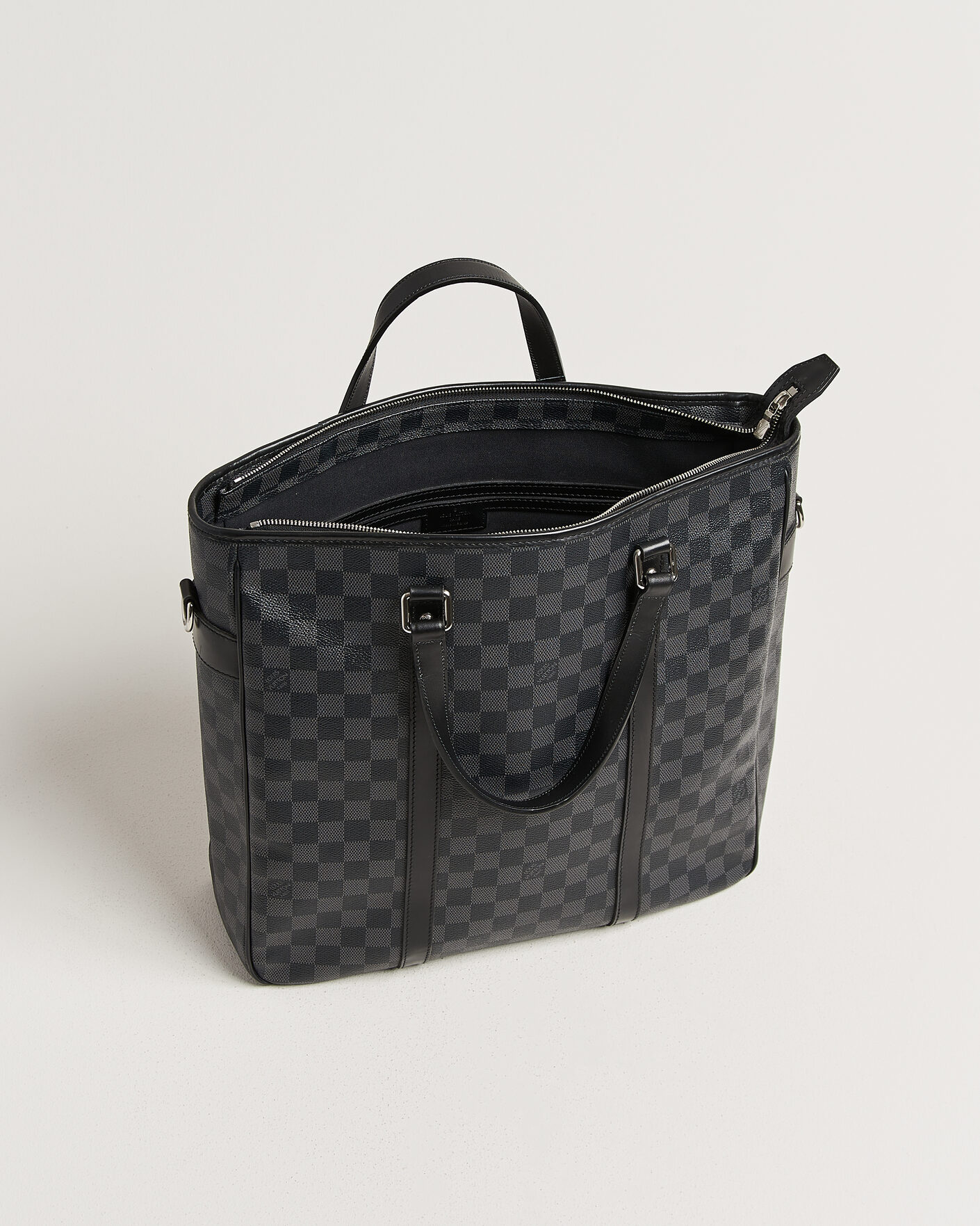 Men | Pre-Owned & Vintage Bags | Louis Vuitton Pre-Owned | Tadao Tote Bag Damier Graphite