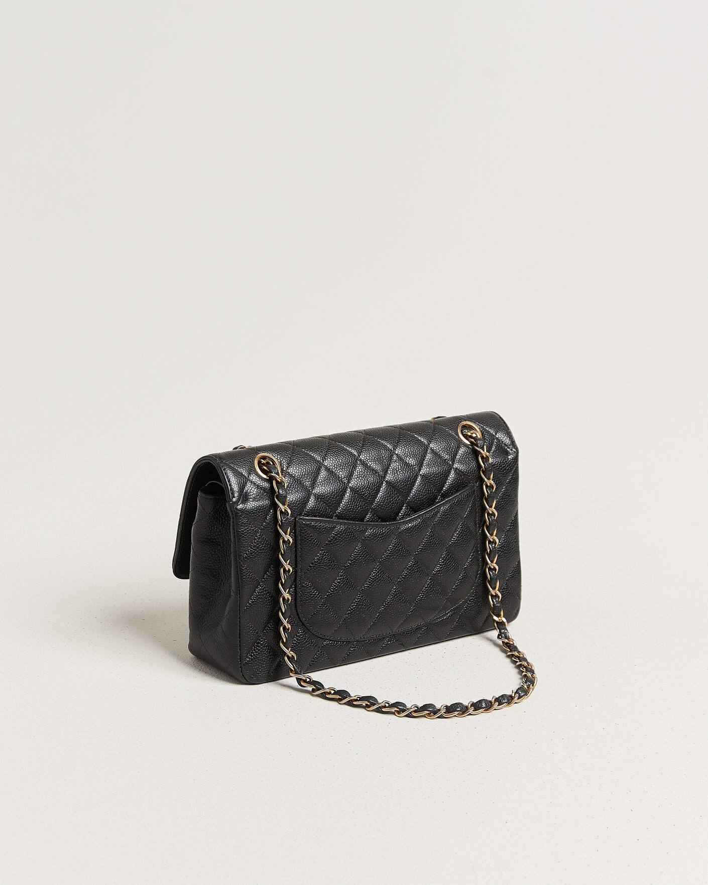 Men | Chanel Pre-Owned Classic Medium Double Flap Bag Caviar Leather Black | Chanel Pre-Owned | Classic Medium Double Flap Bag Caviar Leather Black
