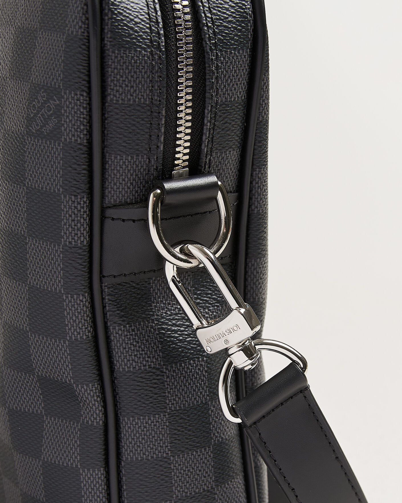Men | Pre-Owned & Vintage Bags | Louis Vuitton Pre-Owned | Porte Documents Damier Graphite