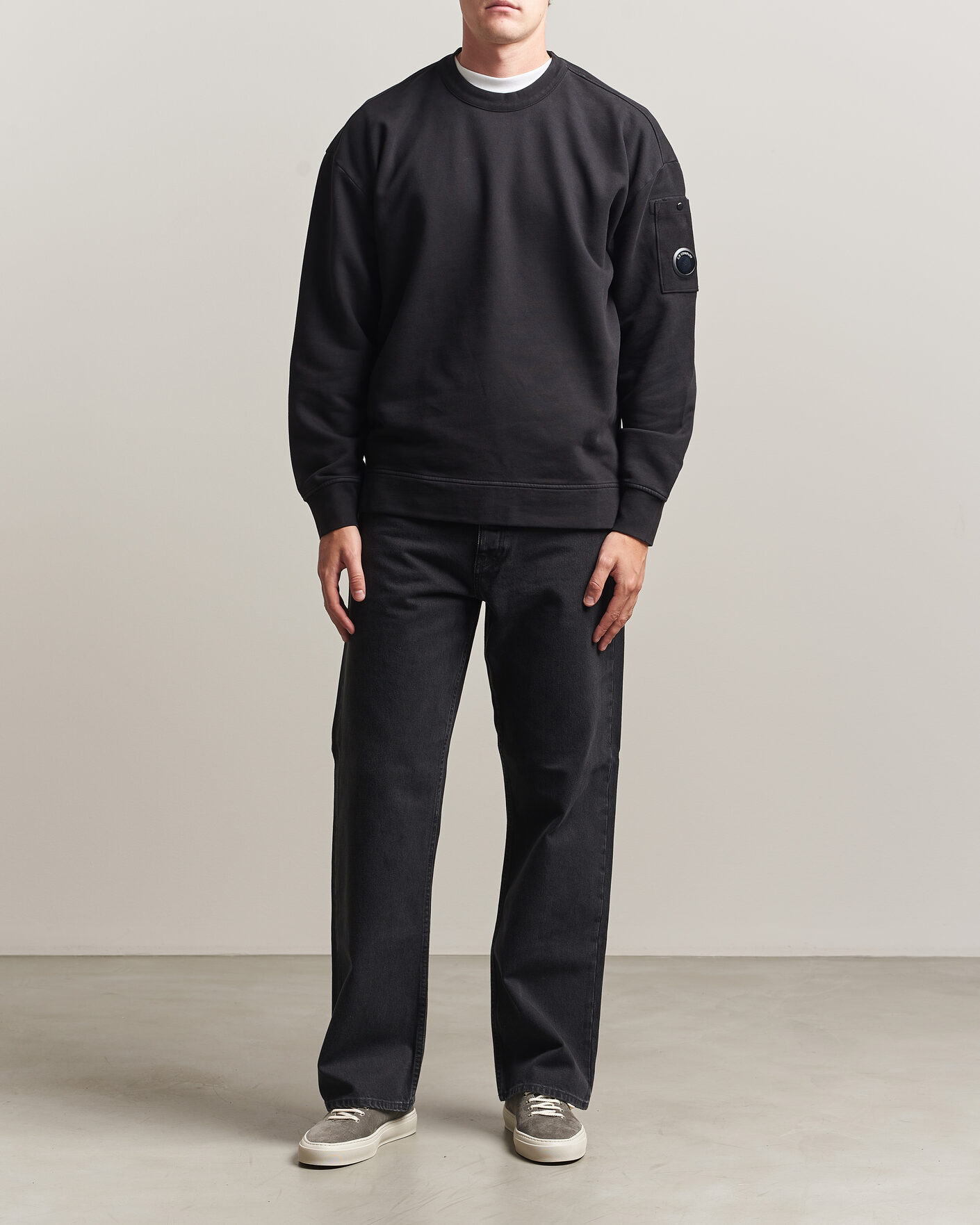 Men | Sweaters & Knitwear | C.P. Company | Brushed Emerized Fleece Lens Sweatshirt Black