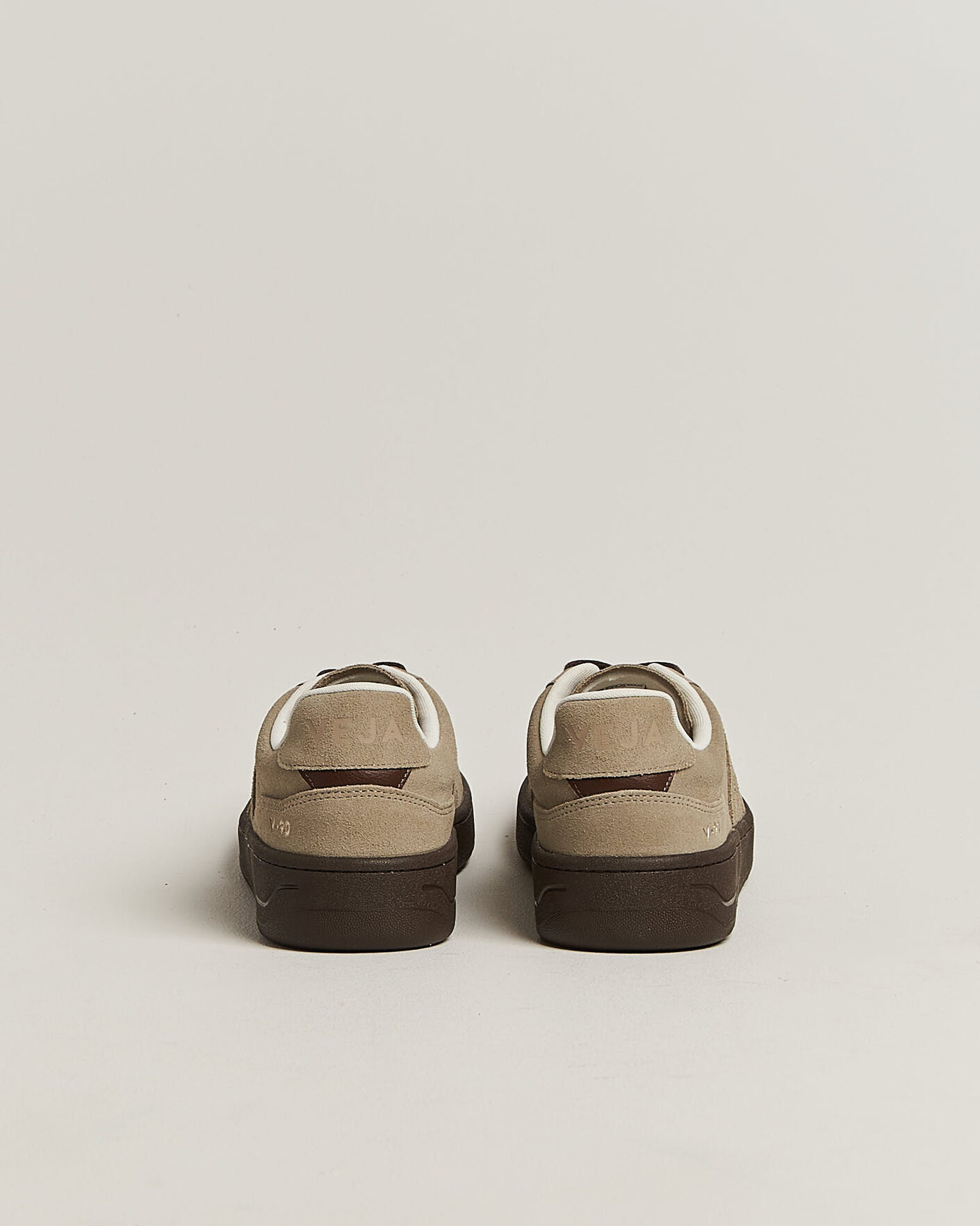Men | Sneakers | Veja | V-90 Suede Sneaker Taupe/Eagle