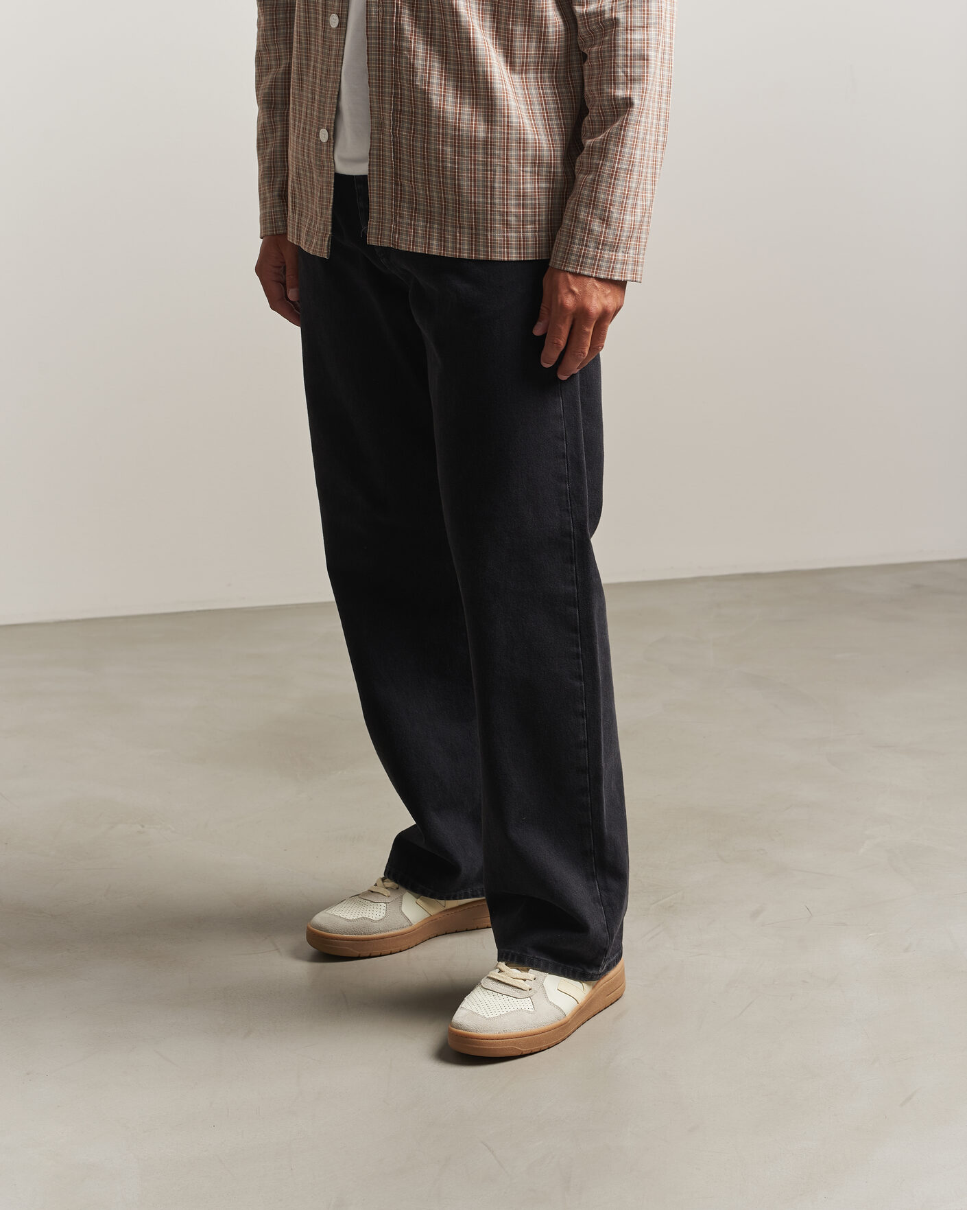 Men | Sneakers | Veja | V-82 Sneaker Pure Calcaire/Cognac