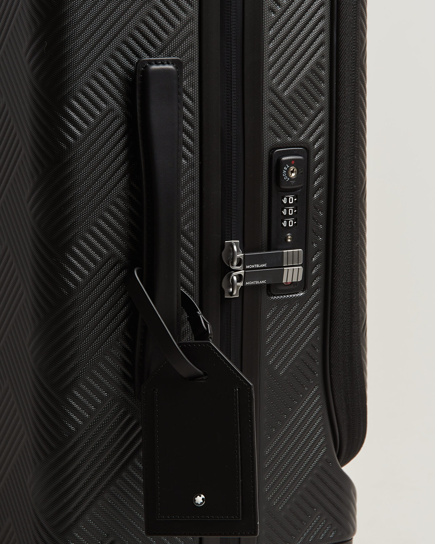 Men | Bags | Montblanc | #MY4810 Extreme 3.0 Cabin with Pocket Black