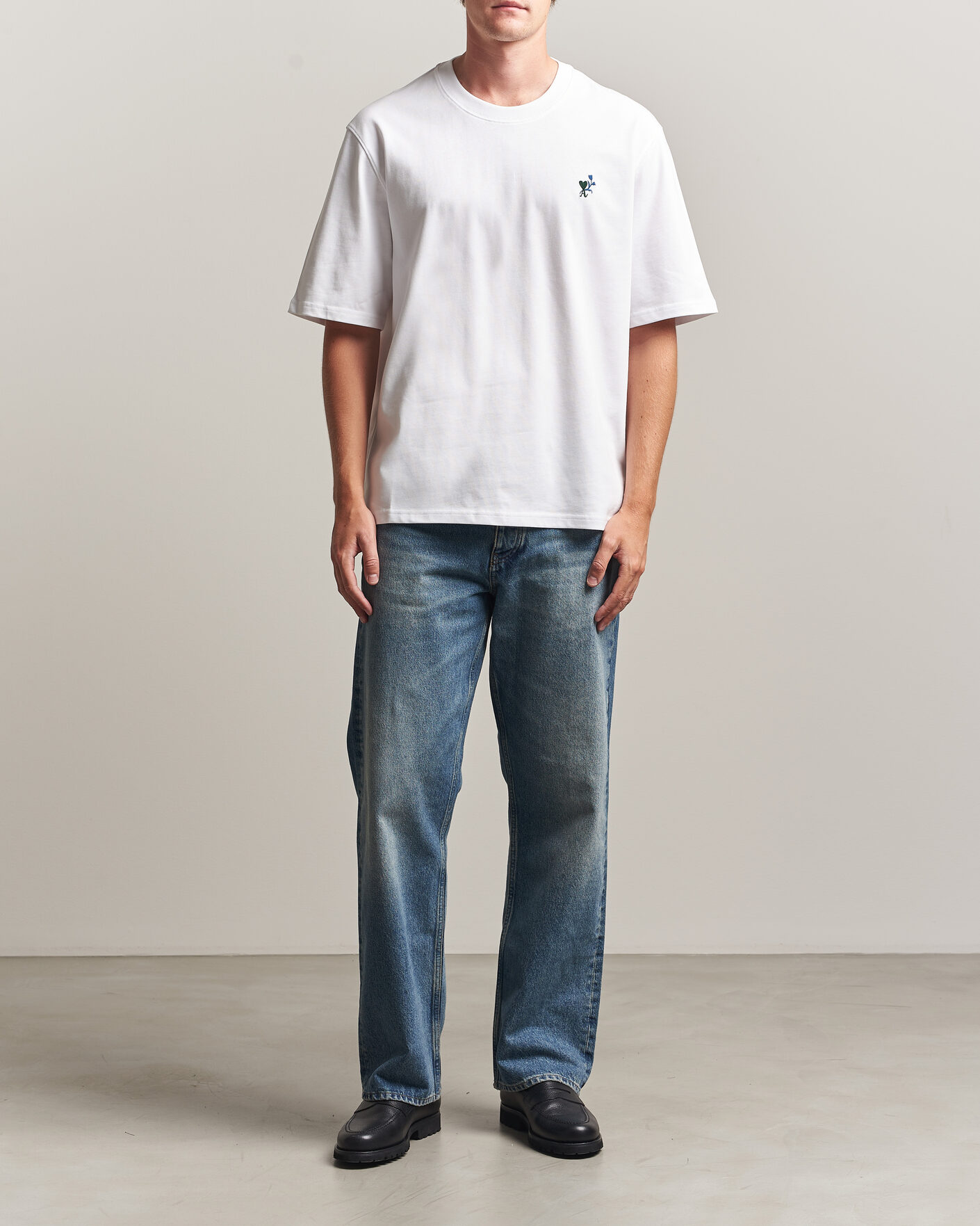 AMI Tulip Logo T-Shirt White at CareOfCarl.com