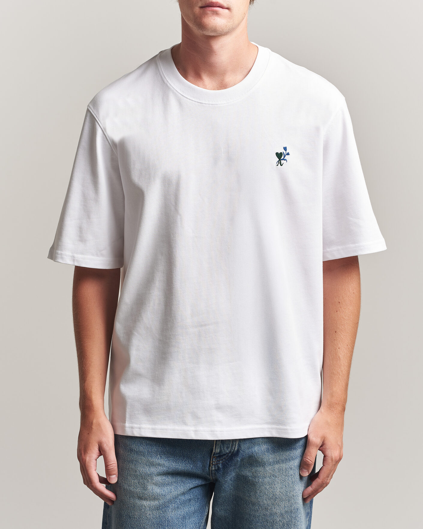 AMI Tulip Logo T-Shirt White at CareOfCarl.com