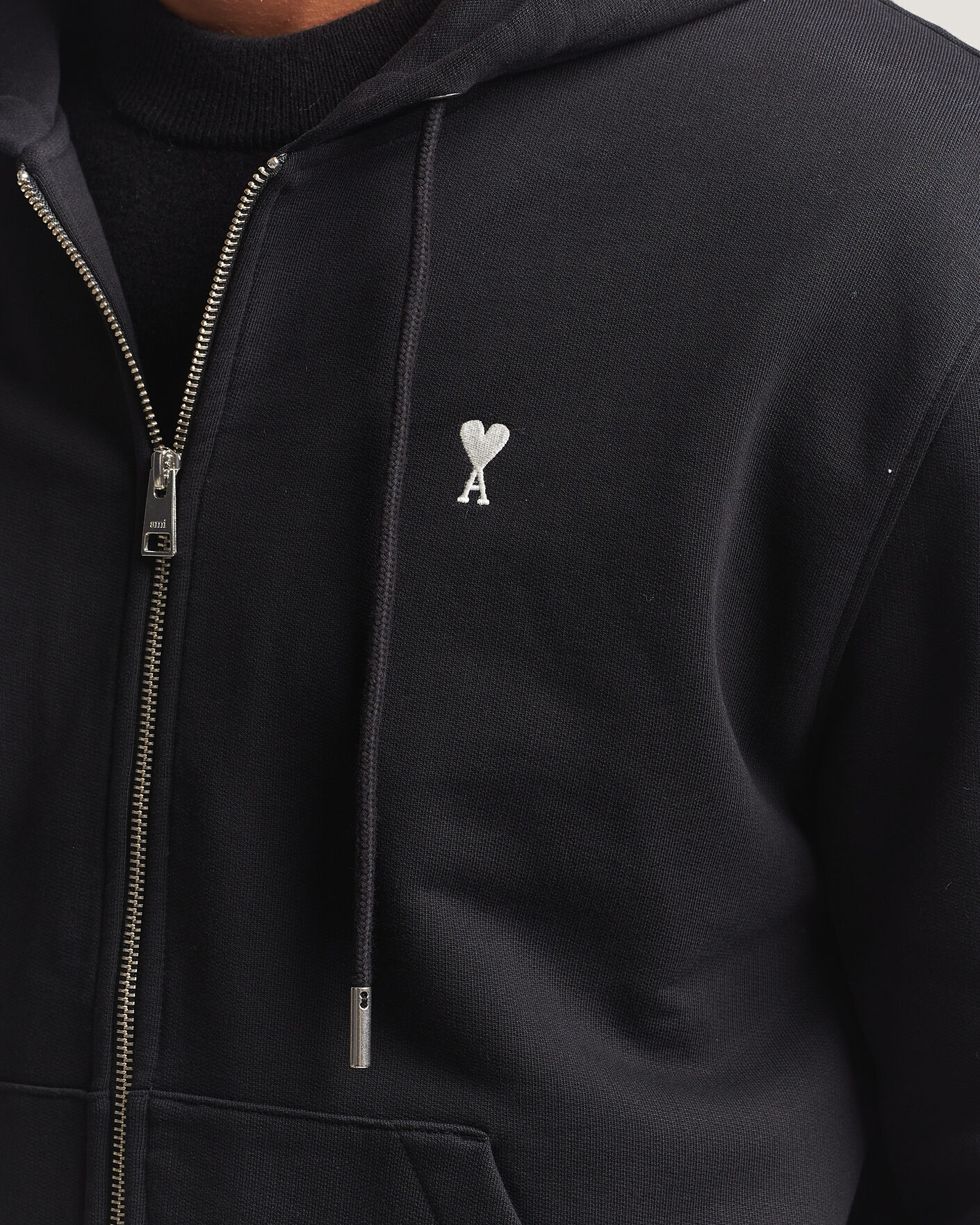 Men | Sweaters & Knitwear | AMI | Contrasted Heart Logo Full Zip Hoodie Black