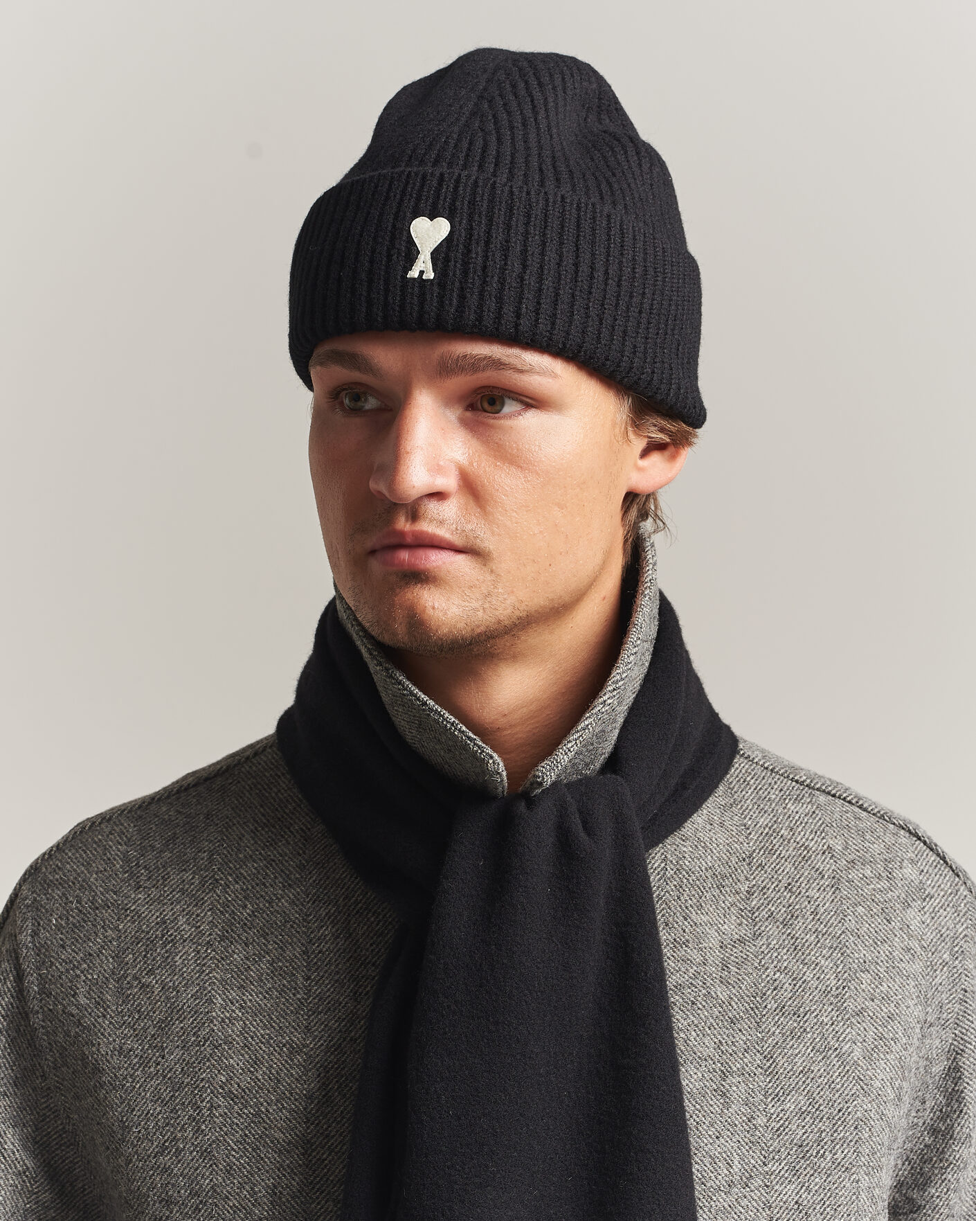 Men | Beanies | AMI | Contrasted Heart Logo Beanie Black