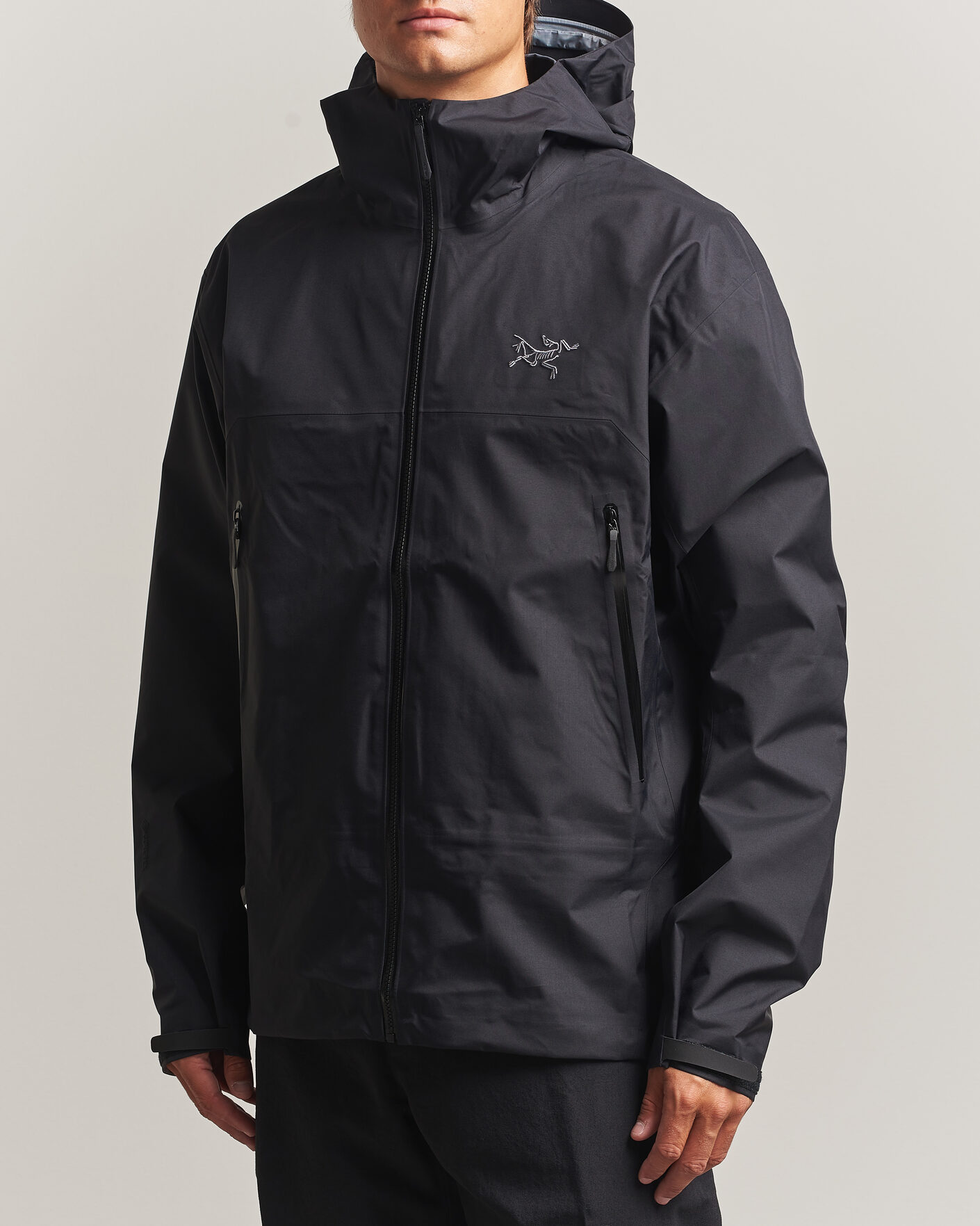 arc'teryx beta XL2023年モデルGORE-TEX30デニール Arc'teryx Beta Gore-Tex Jacket Black at CareOfCarl.com