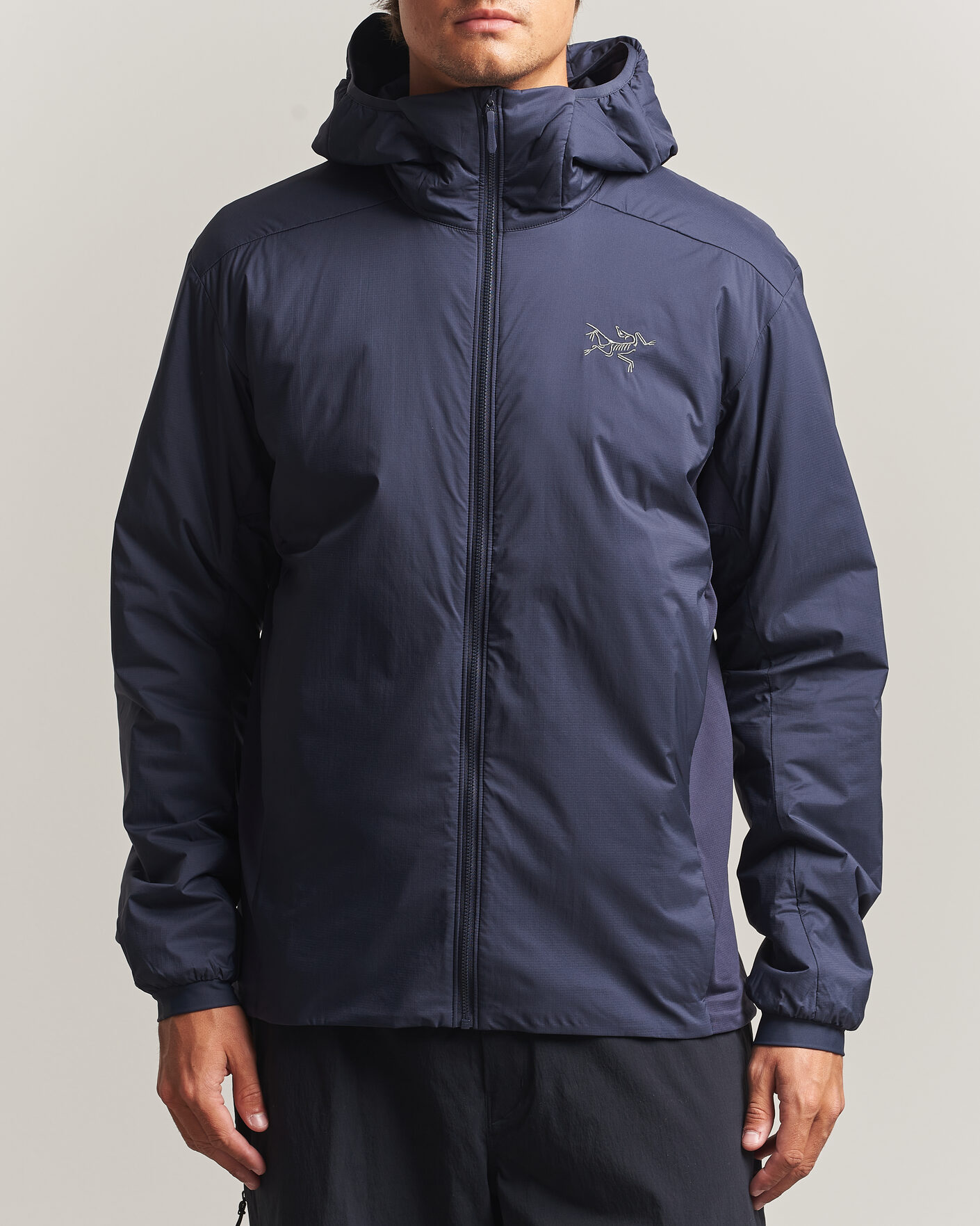 Men | Coats & Jackets | Arc'teryx | Atom Hooded Jacket Black Sapphire