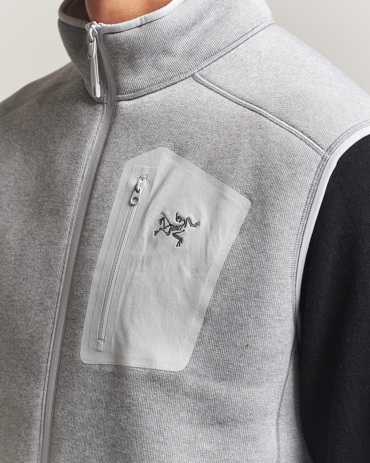 Men | Sweaters & Knitwear | Arc'teryx | Covert Vest Solitude Heather