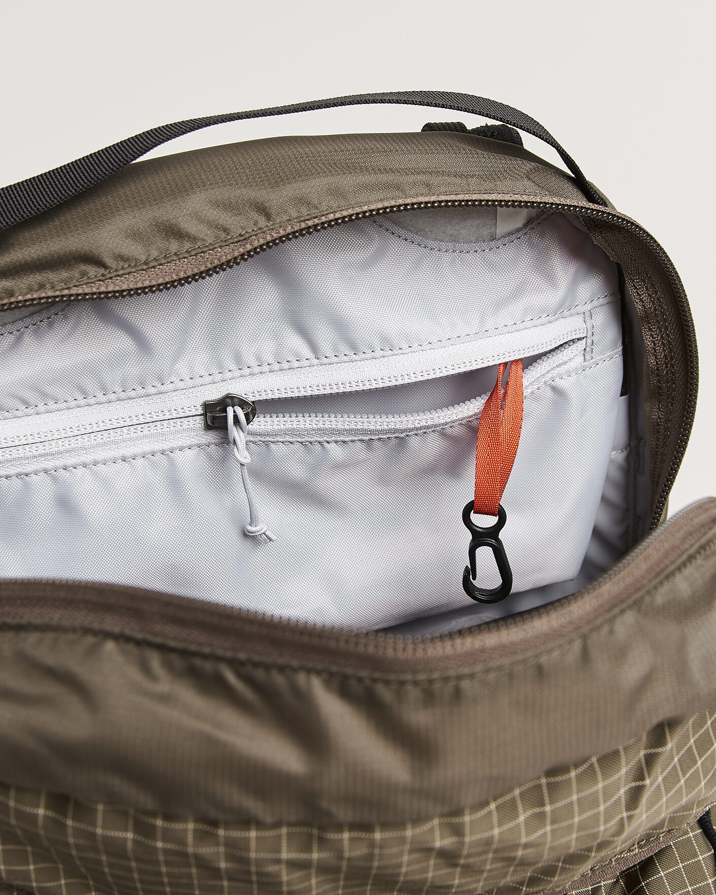 Men | Bags | Arc'teryx | Aerios 18L Backpack Mongoose